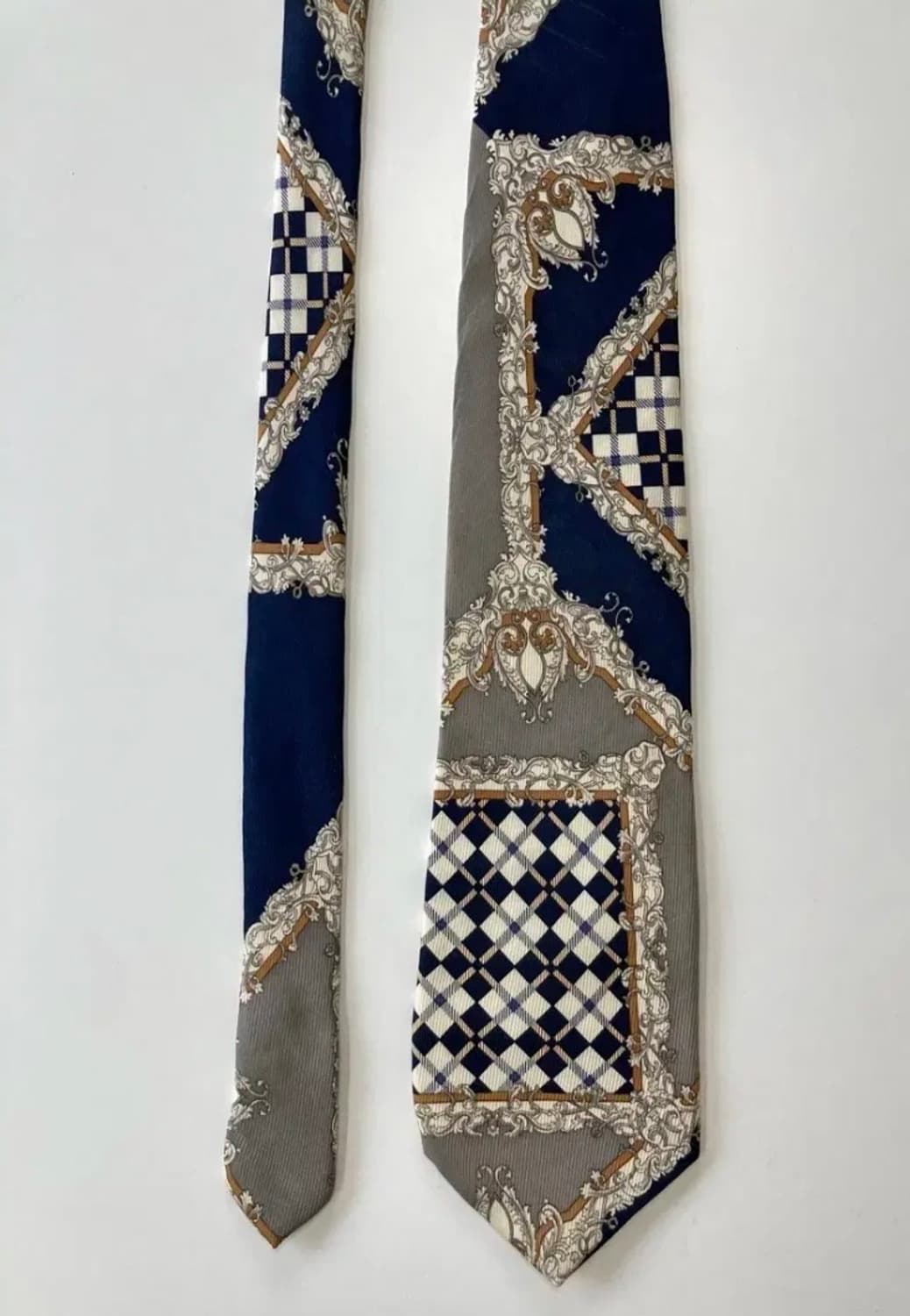 아쿠아스큐텀 넥타이 상품이미지1