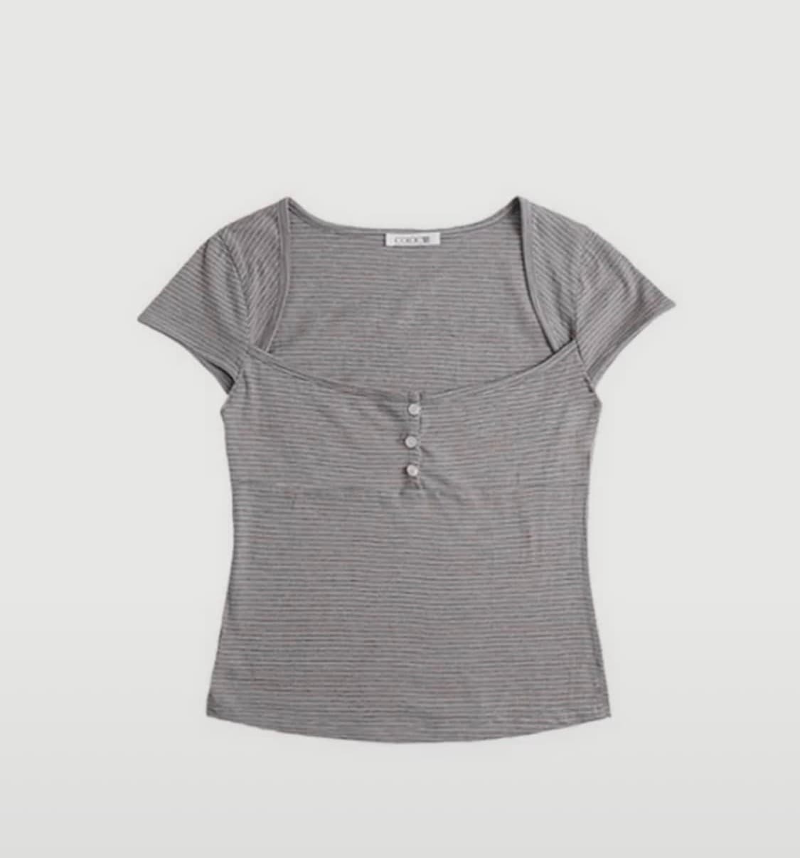 Button Leaf Square T-shirt 상품이미지2