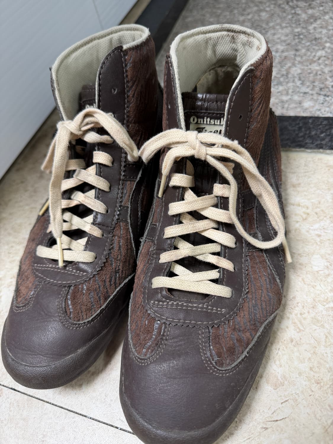 오니츠카 타이거 하이탑 260 상품이미지1