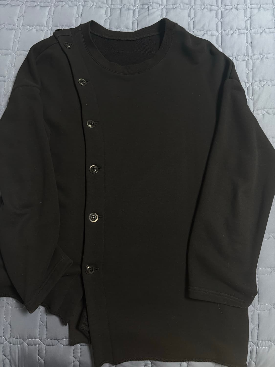 요지야마모토 버튼 디테일 비대칭 맨투맨 상품이미지1