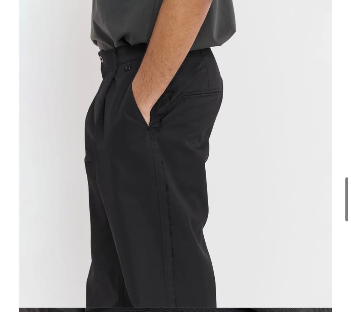 [언어펙티드]RAW EDGE CUT CHINO PANTS (BLACK) 상품이미지7