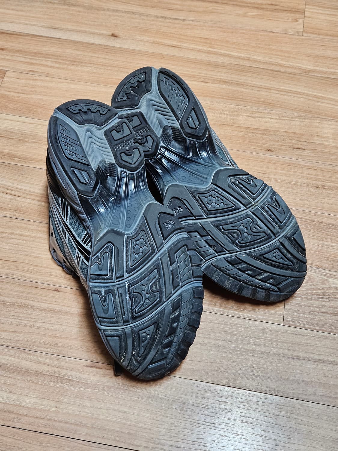 아식스 젤카야노 14 언어펙티드 실버문 275 상품이미지3