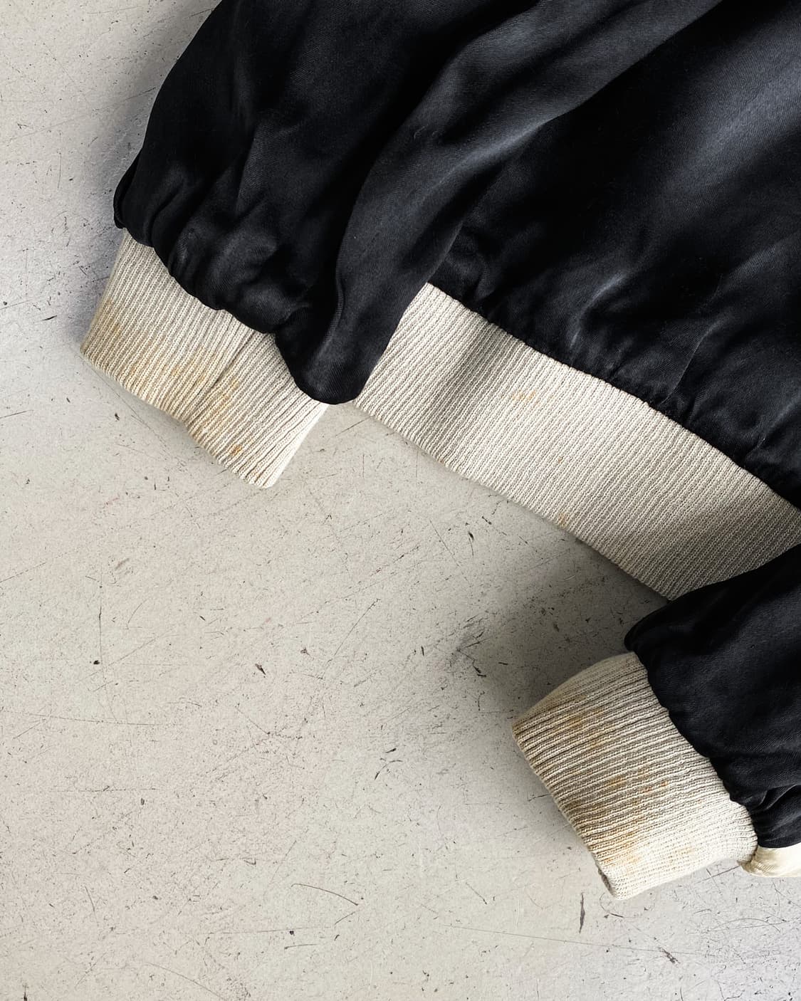 스크립트 수베니어 리버시블 레이온 사틴 스카쟌 상품이미지9