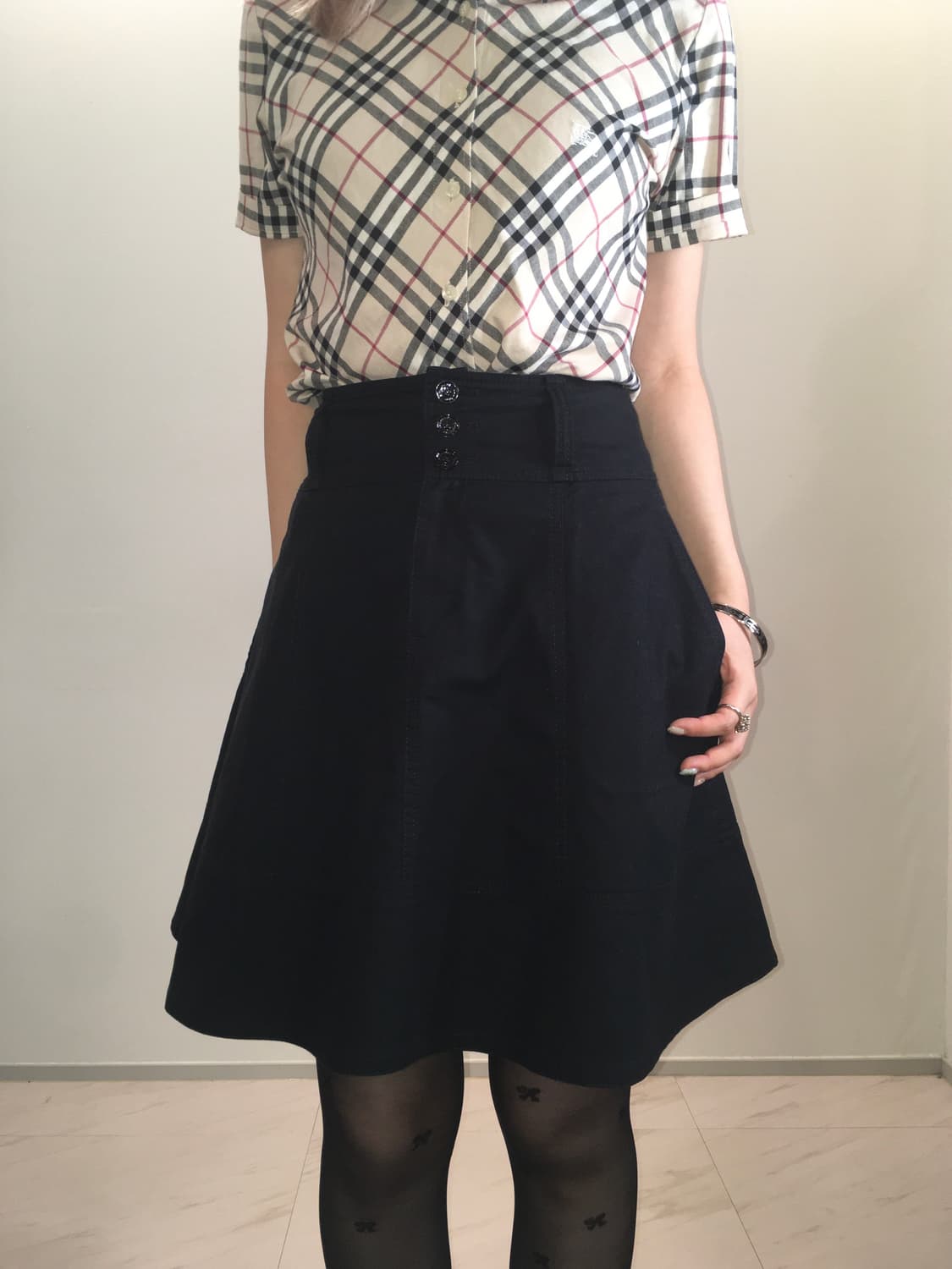 Burberry navy midi skirt  상품이미지4