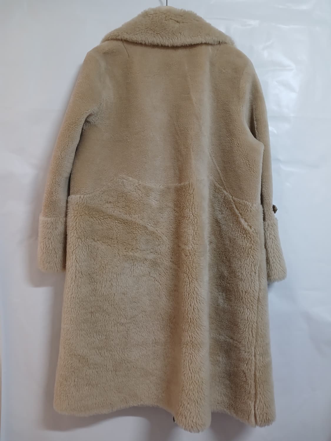 (90-95)양모100% 9부 소매 롱무스탕

베이지 상품이미지5