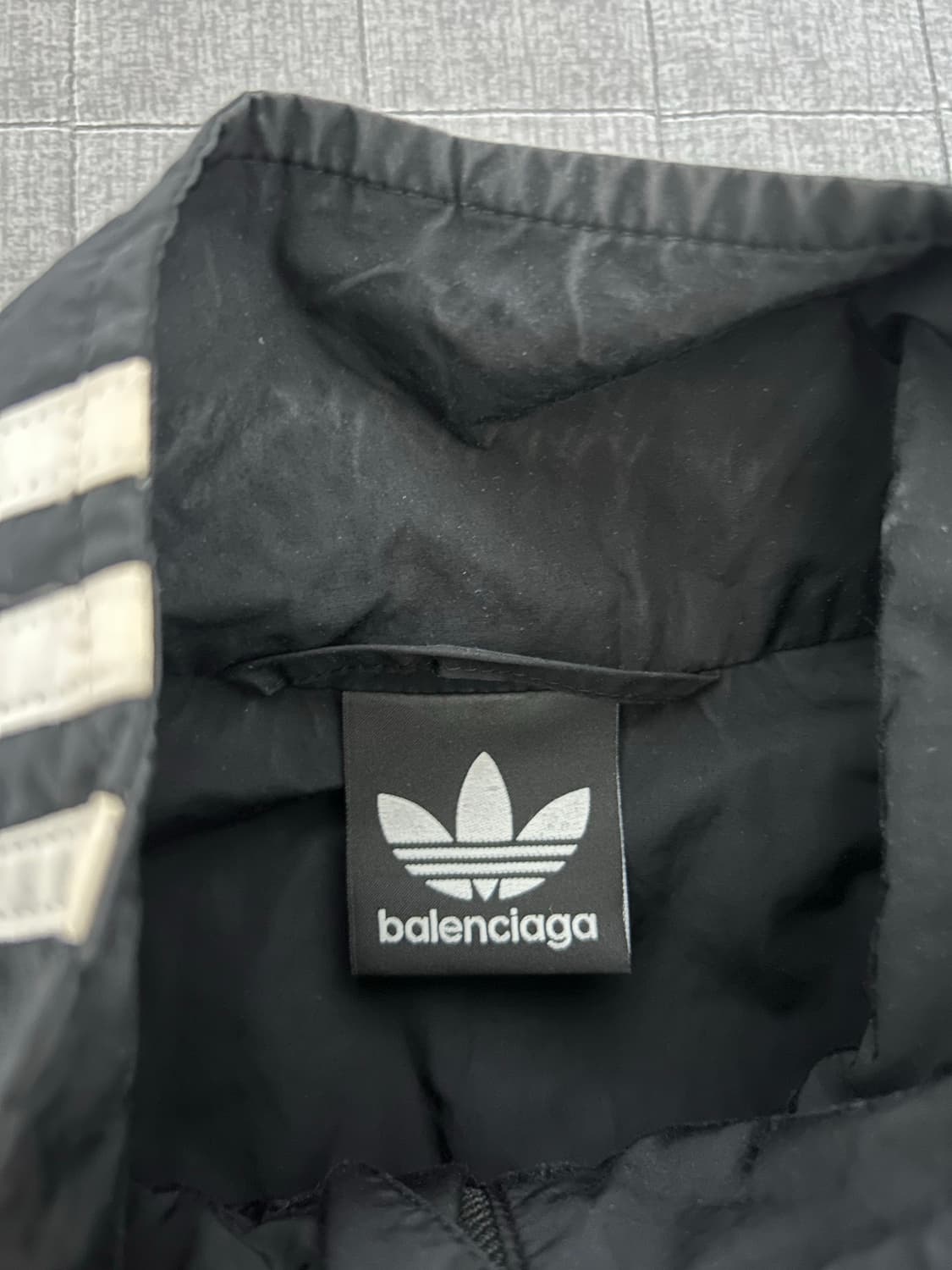 [1] 발렌시아가 아디다스 포플린 트랙 자켓 상품이미지4