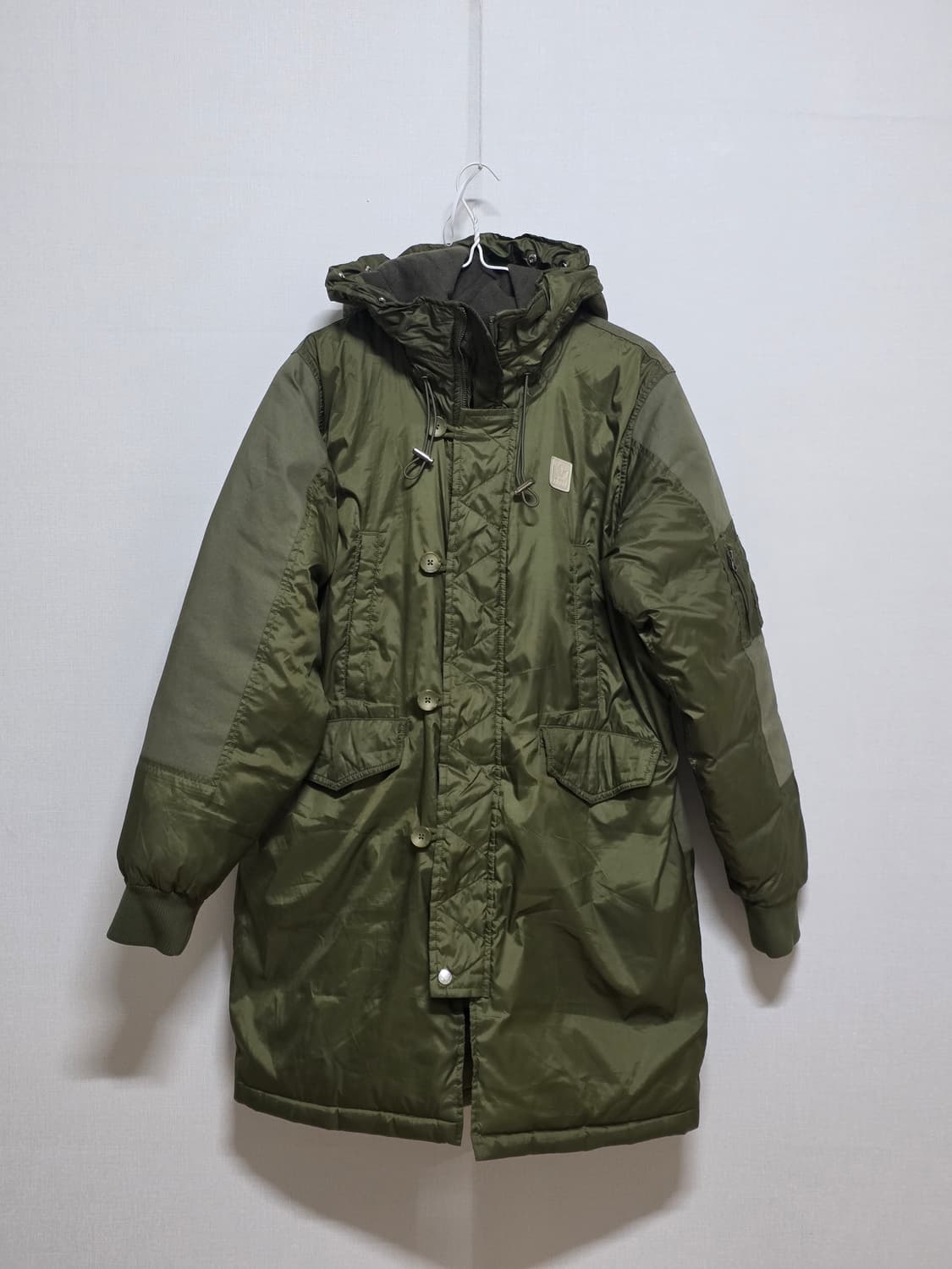 아디다스 다운 패딩 상품이미지1