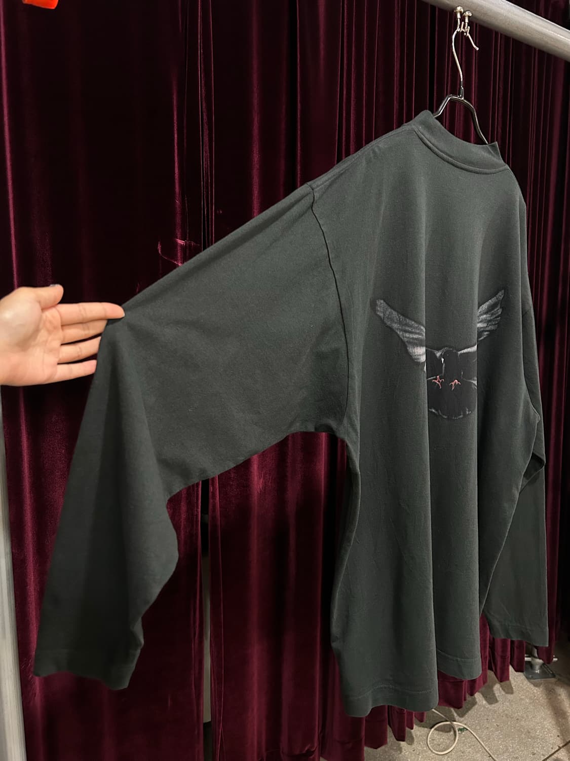 YEEZY DOVE LONG SLEEVE DARK GREY 상품이미지7