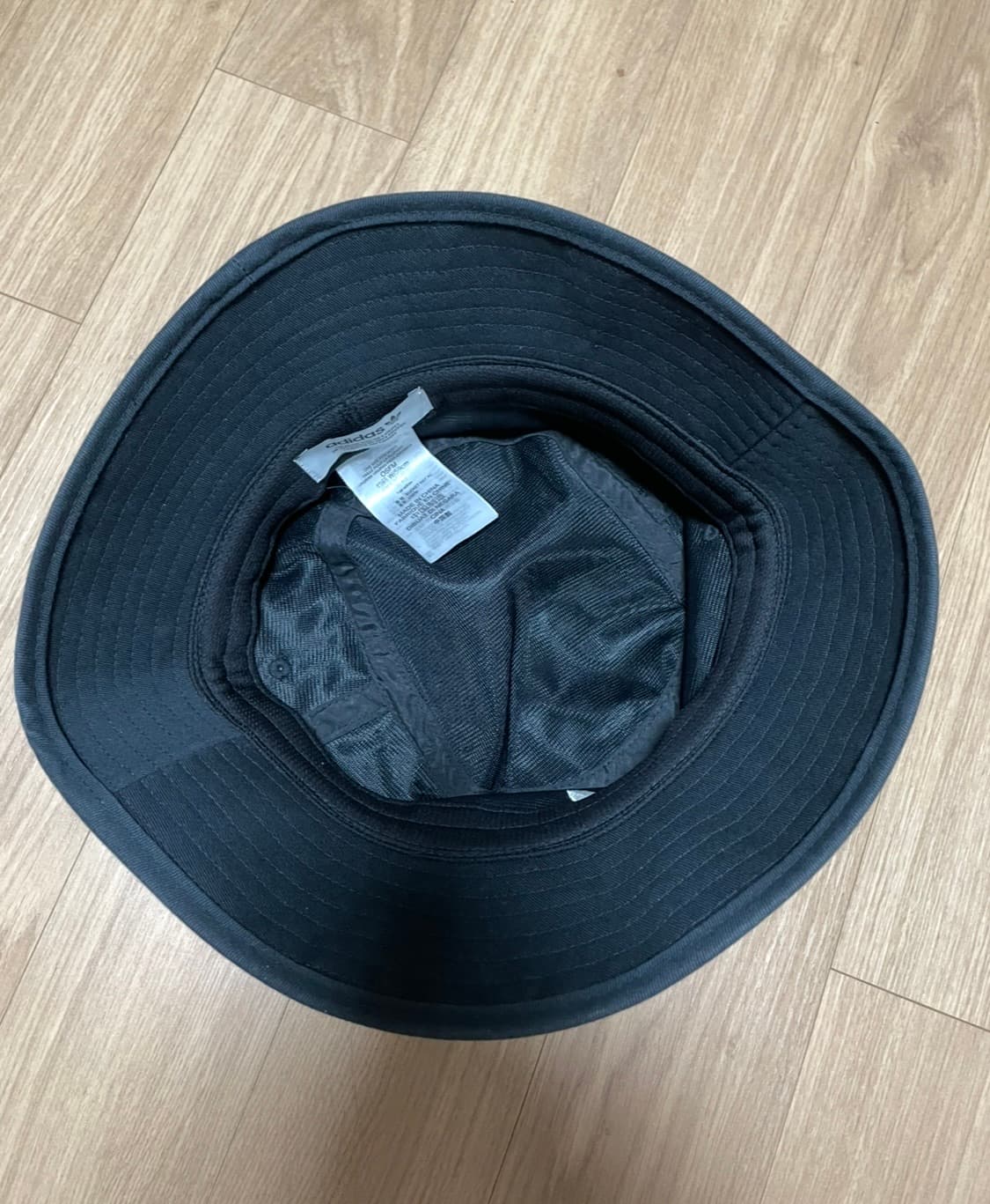 아디다스 버킷햇 상품이미지2