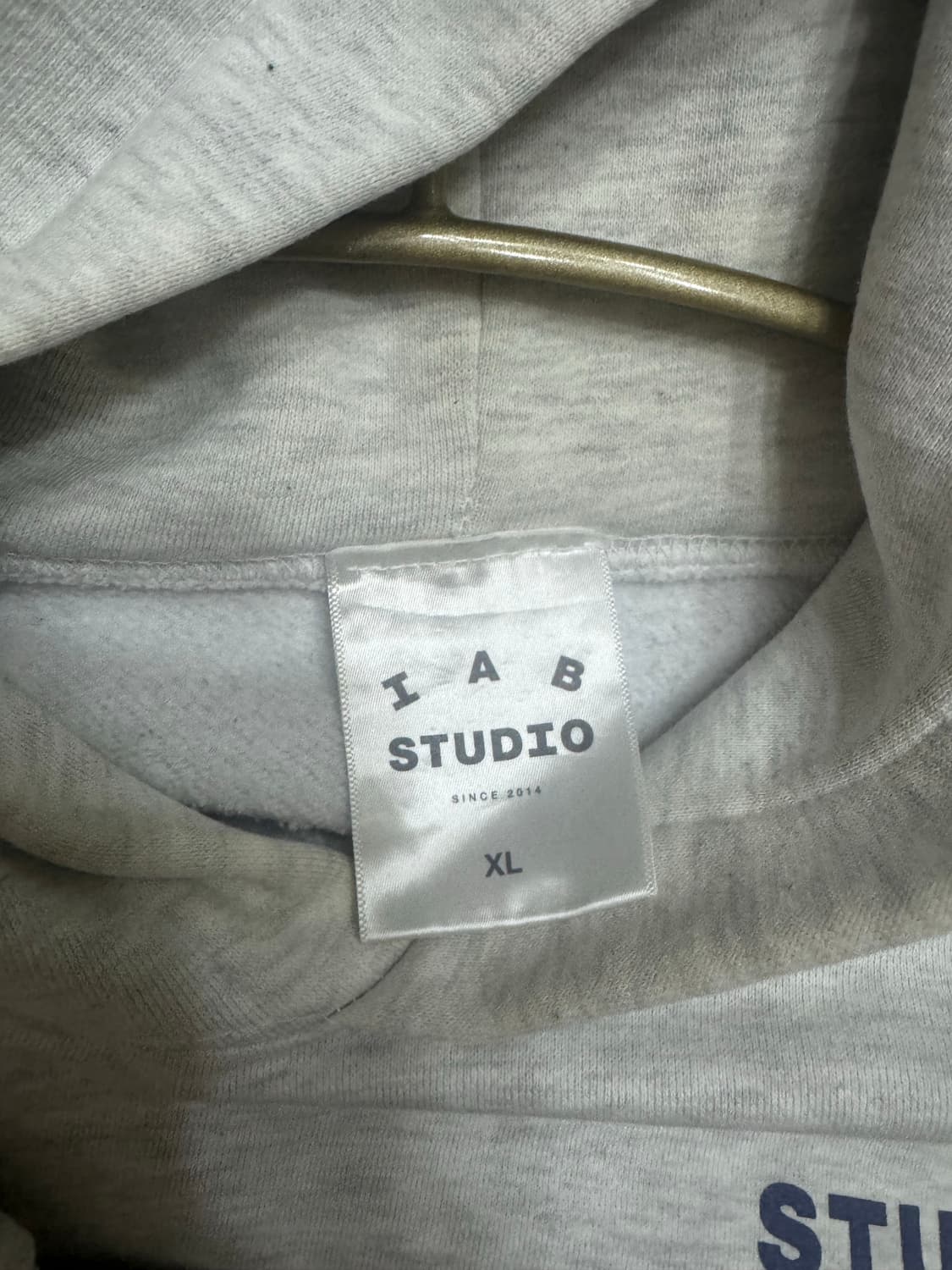 아이앱 스투디오 라이트 그레이 XL 상품이미지3