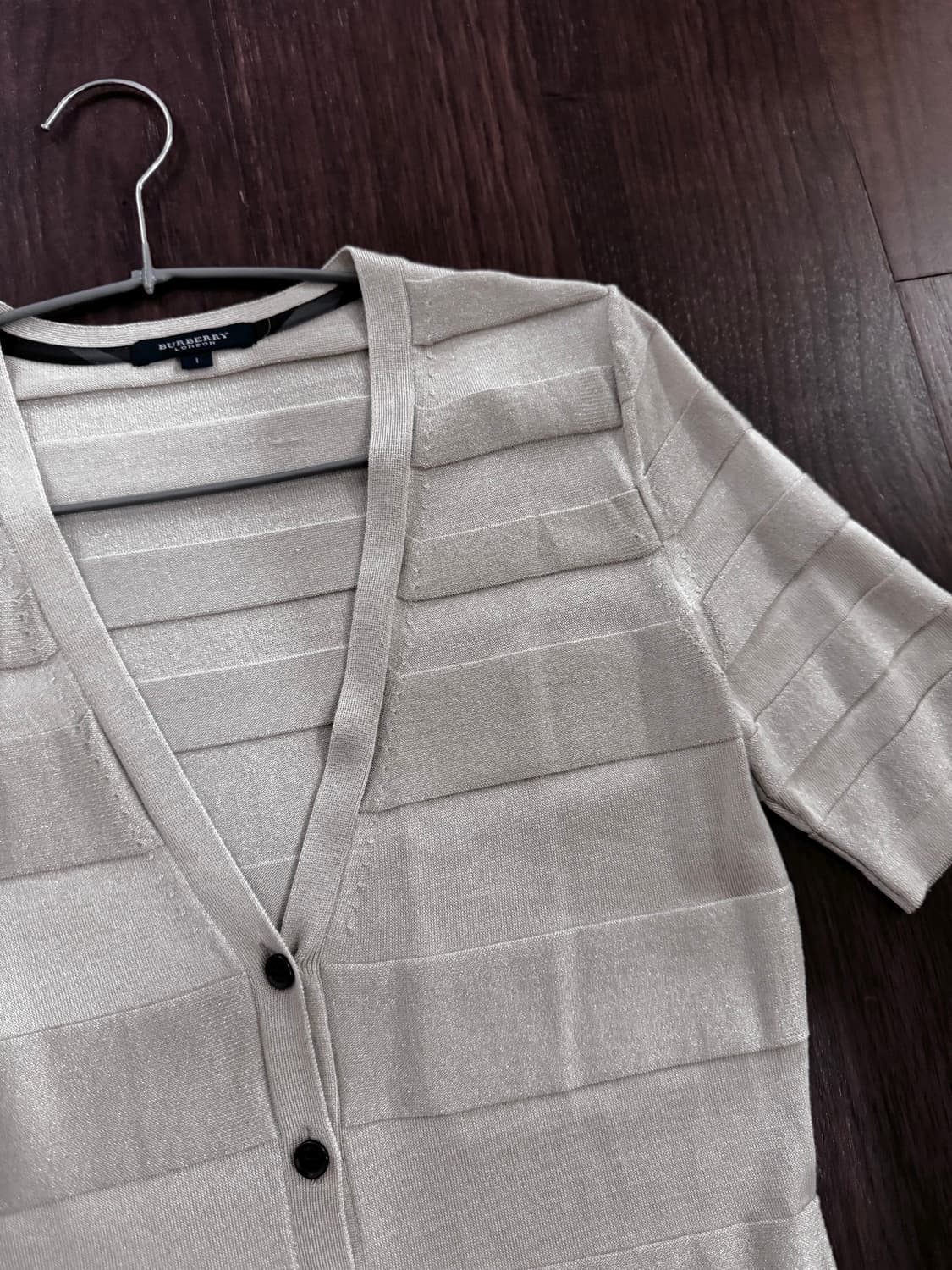 버버리 반팔 가디건 상품이미지2