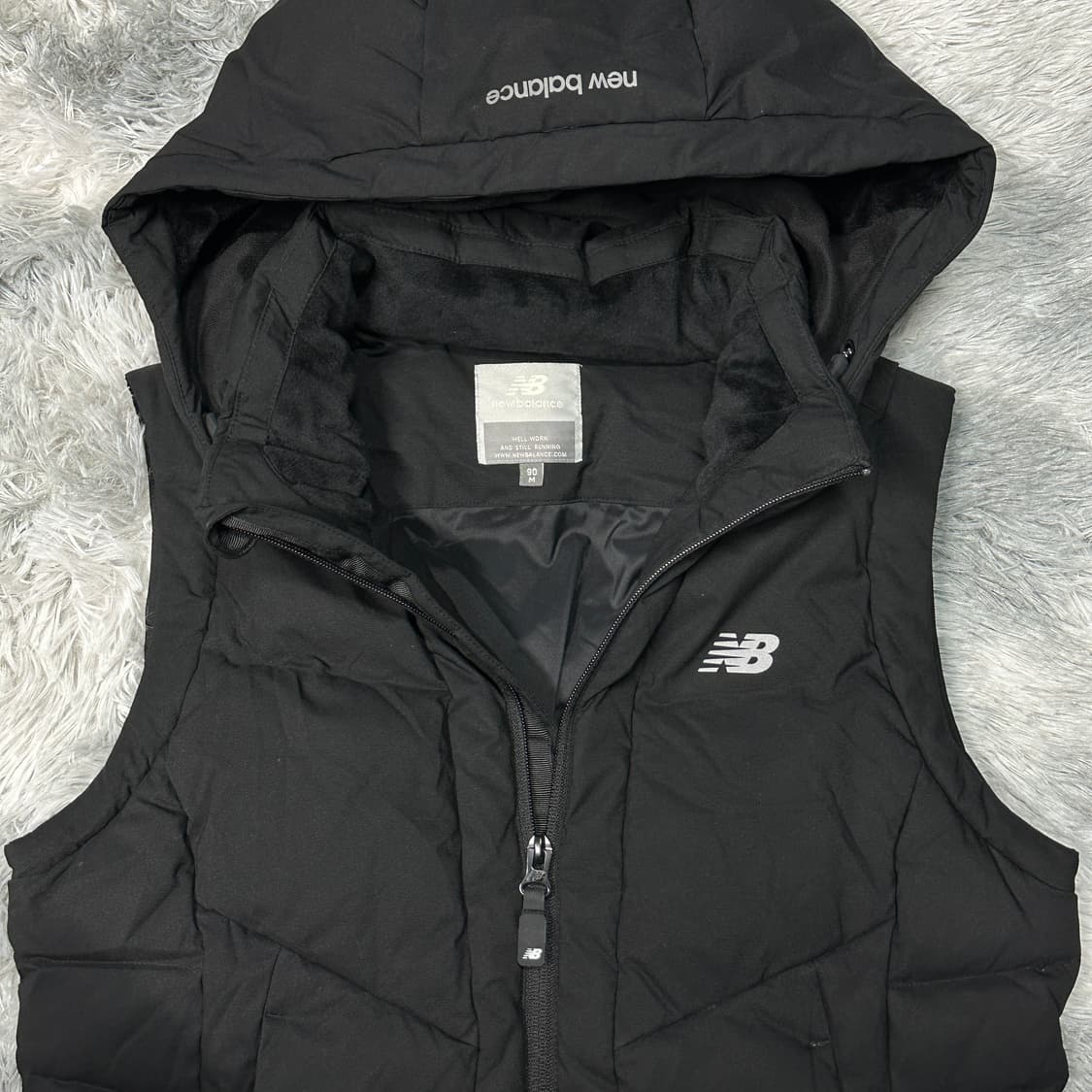 뉴발란스 오리털 후드 패딩조끼 m 상품이미지2