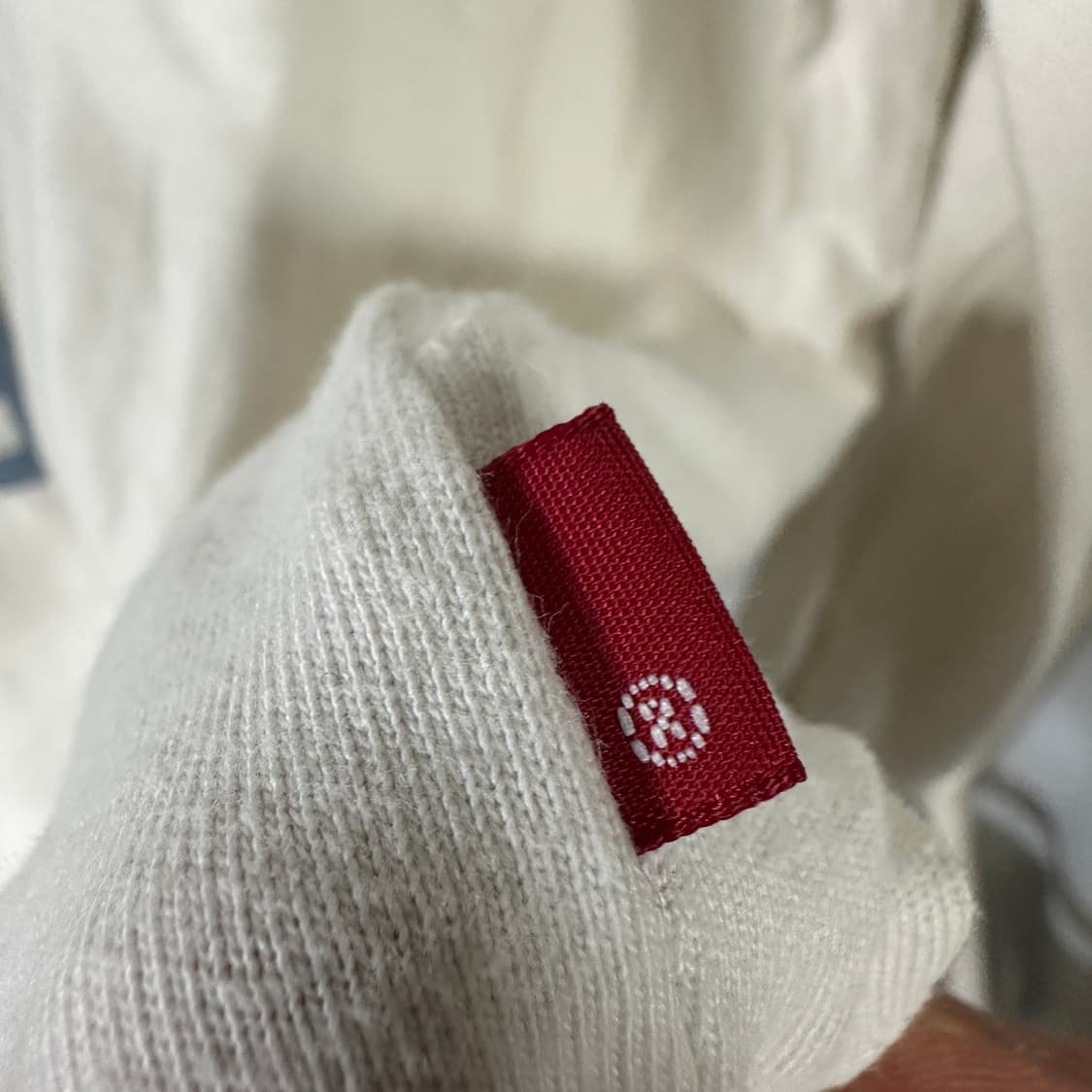 리바이스 그래픽 롱슬리브 상품이미지2