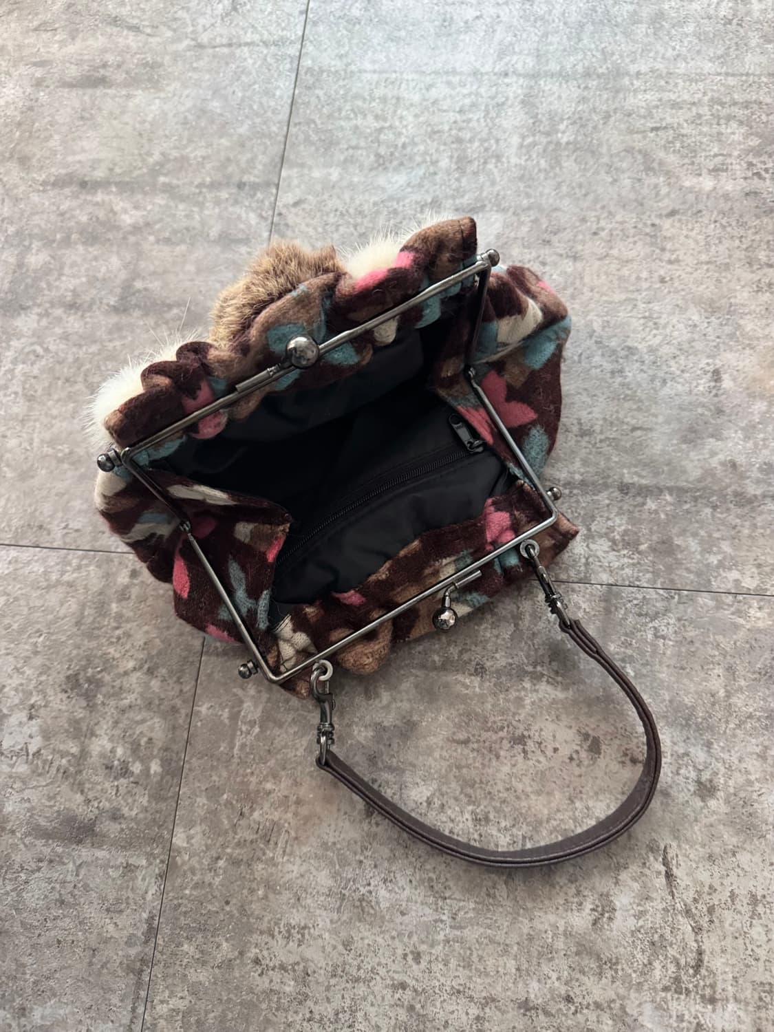 안나수이 버터플라이 패턴 폼폼 미니 숄더 백/파우치  상품이미지2