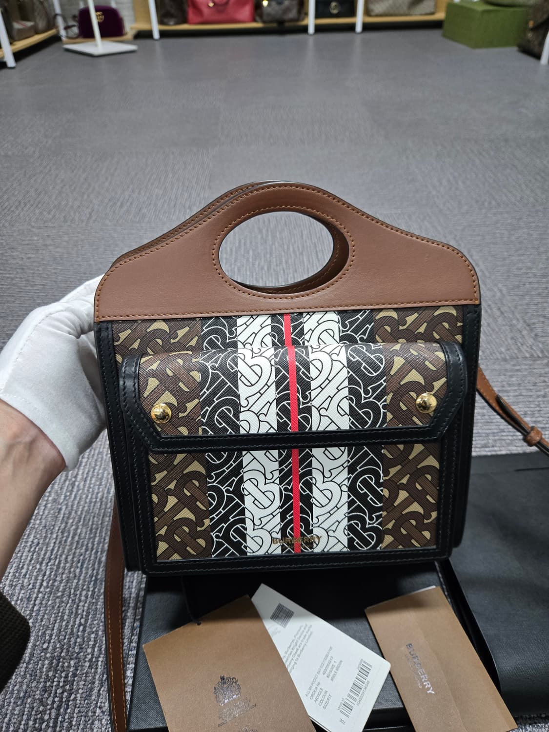 [특가][정품] 버버리 스프라이트 토트 숄더백 상품이미지1