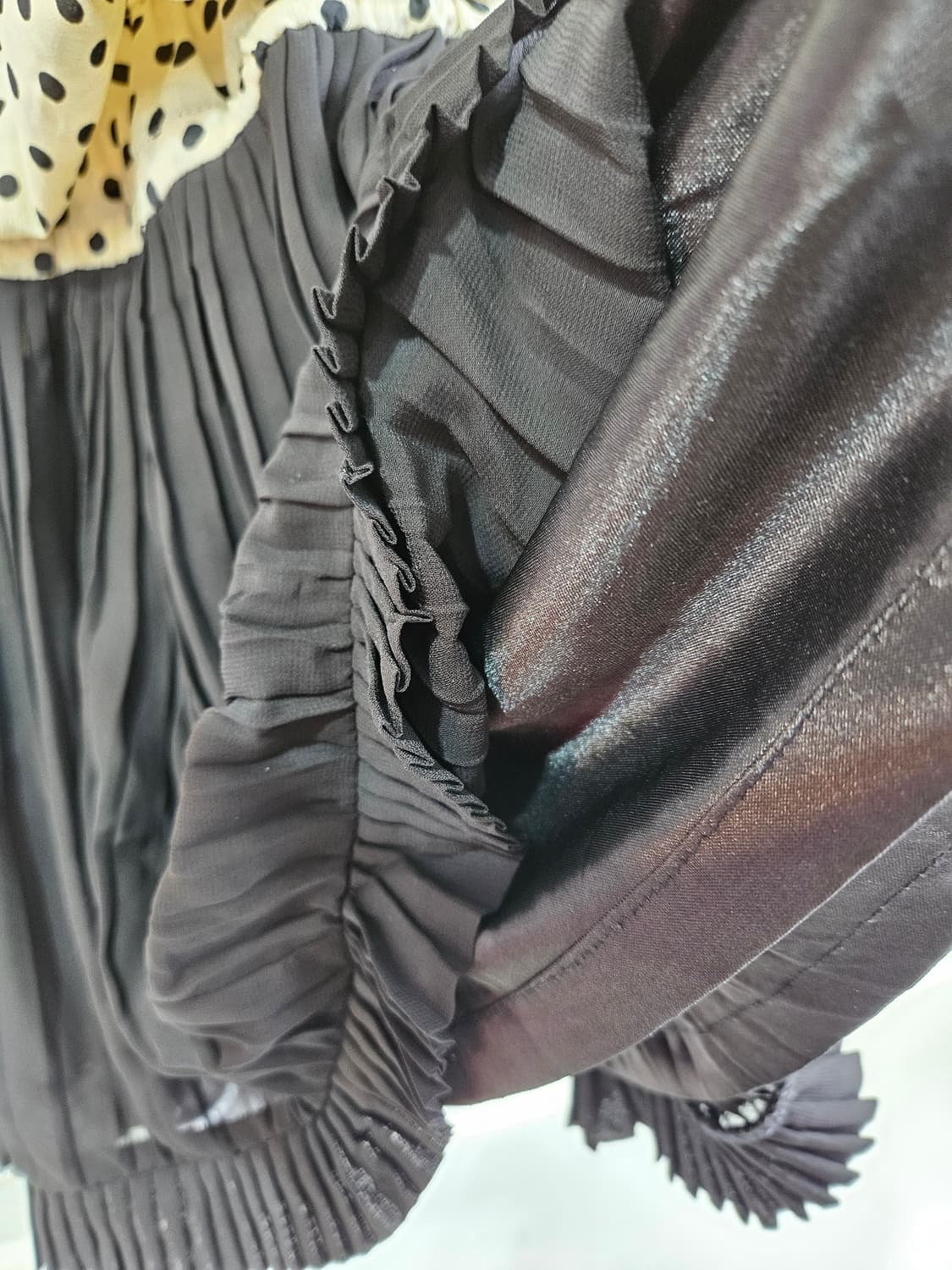 도트 플리츠 배색 원피스 상품이미지8