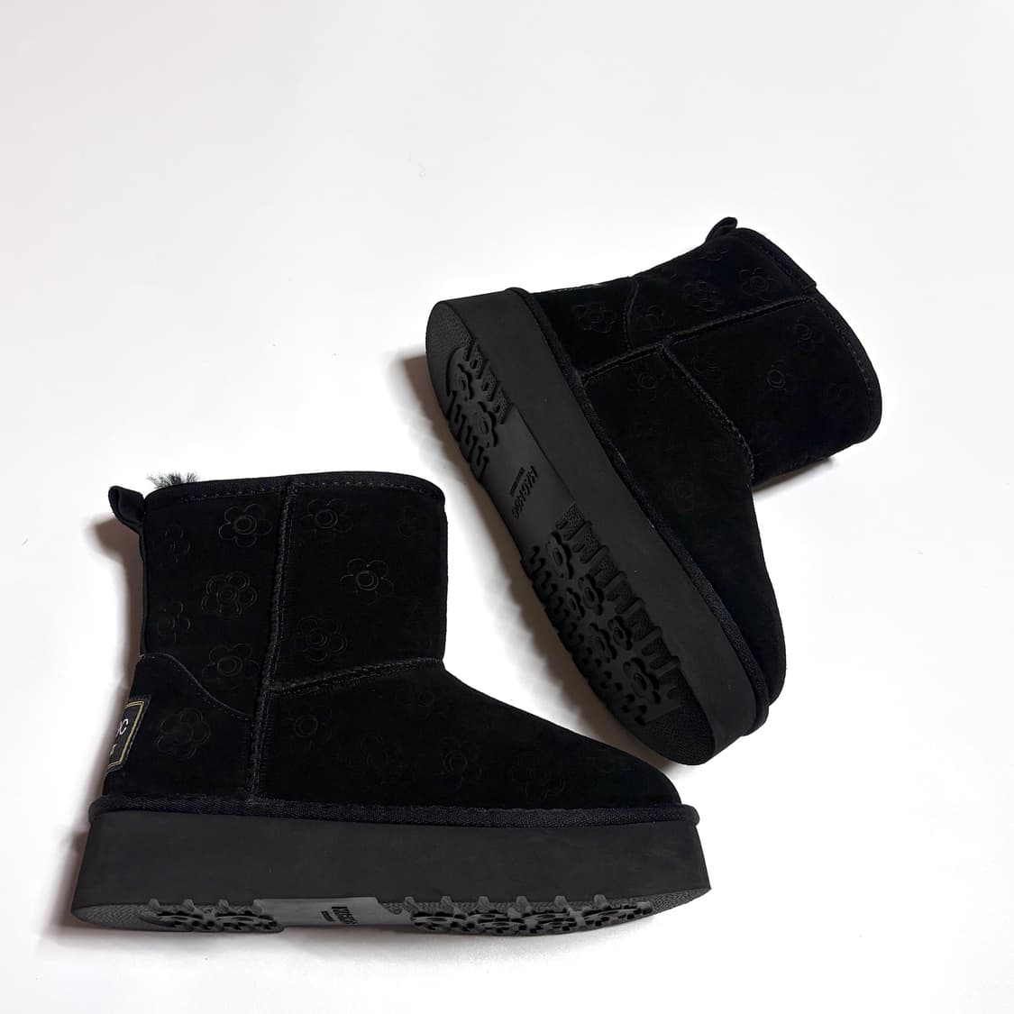 마크모크 36(230) 플라워패턴 소가죽 방한 어그부츠 블랙 상품이미지3