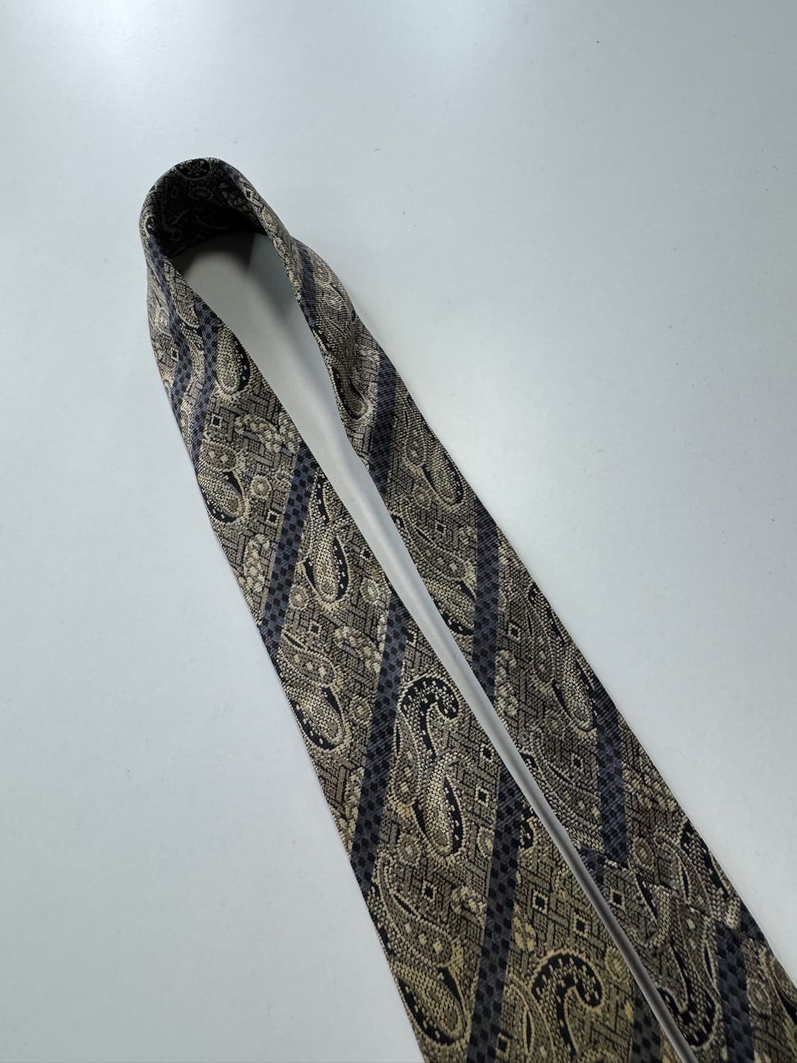 랑방(LANVIN) 프랑스 실크 페이즐리 넥타이 8.6cm 상품이미지6