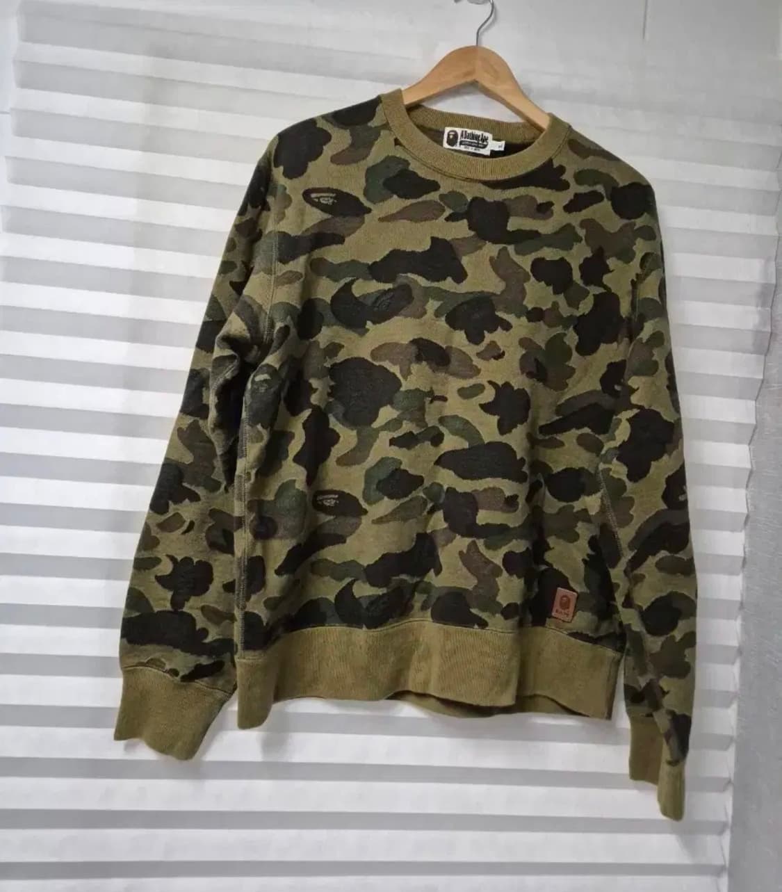 베이프 카모플라쥬 맨투맨 티셔츠 상품이미지1