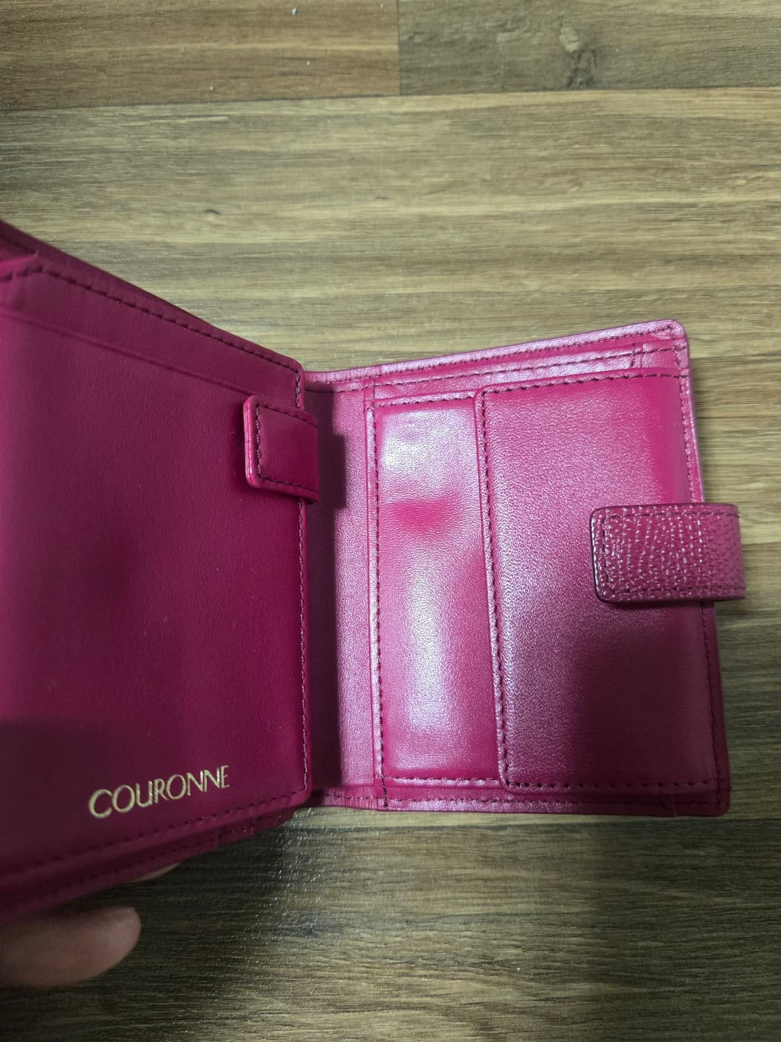 쿠론 핫핑크색 반지갑 [정품 미사용 새상품] 상품이미지3