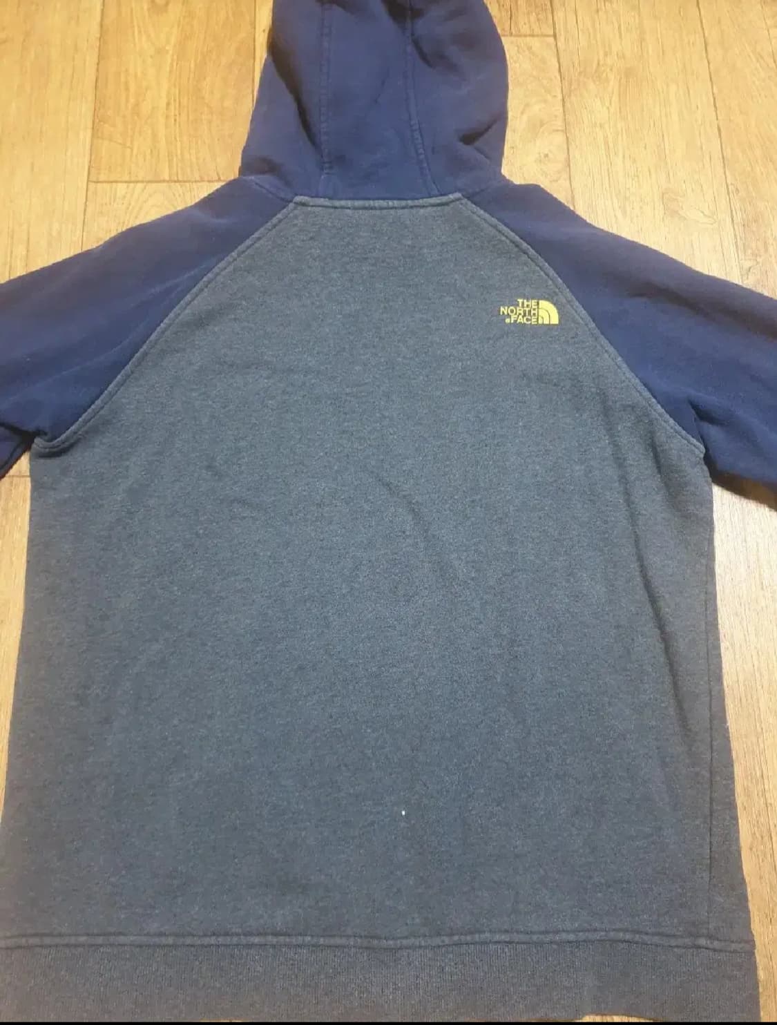 노스페이스 후드티 105 사이즈입니다 상품이미지5