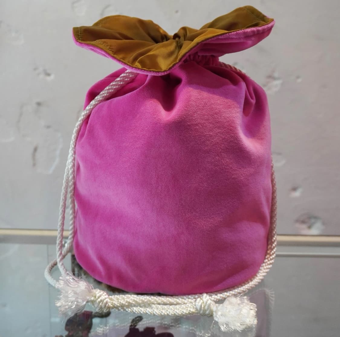 Skoloct 머니백 💲벨벳  핑크 호피 상품이미지5