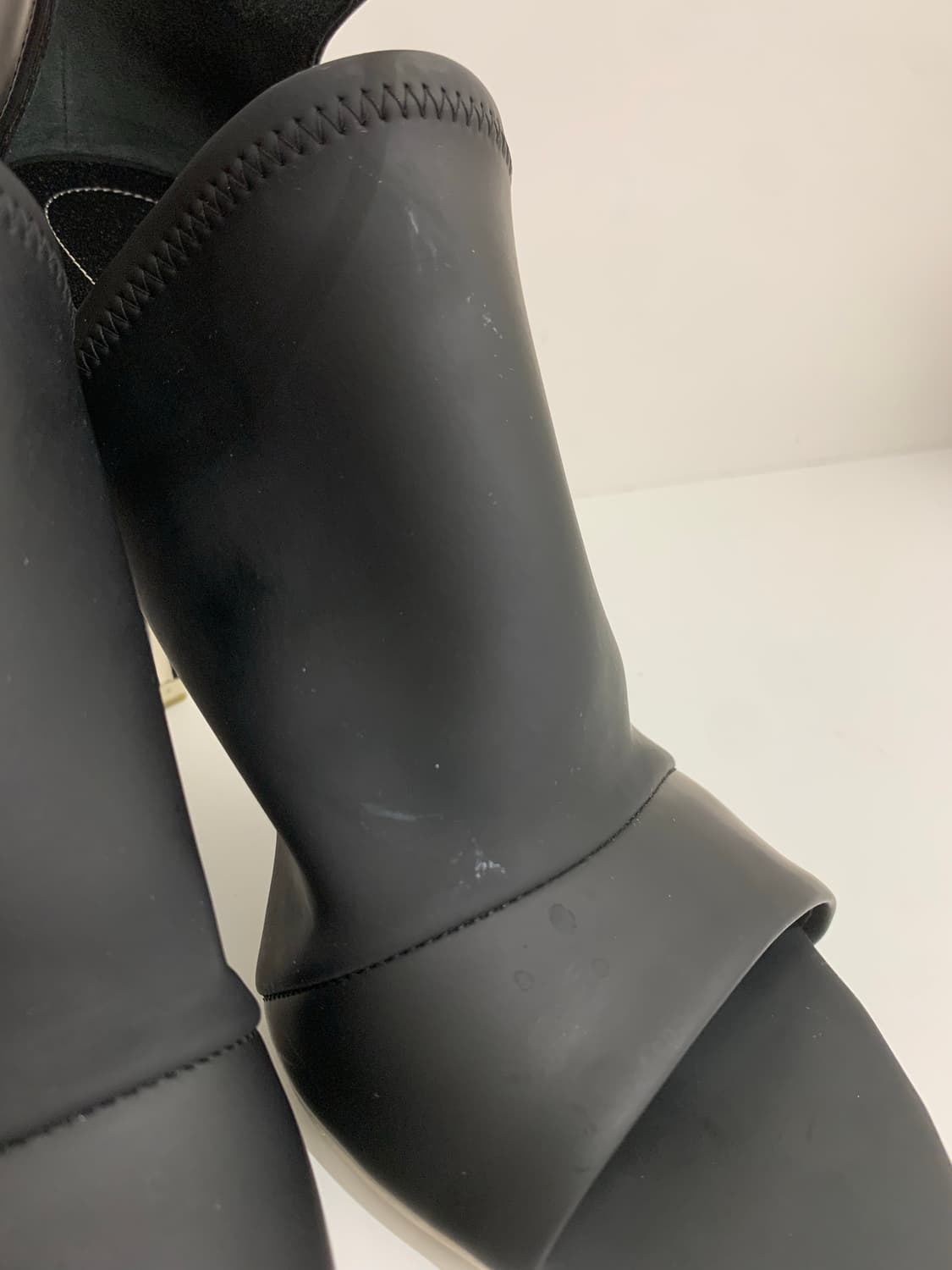 Balenciaga Neoprene Sandal Heels 상품이미지5