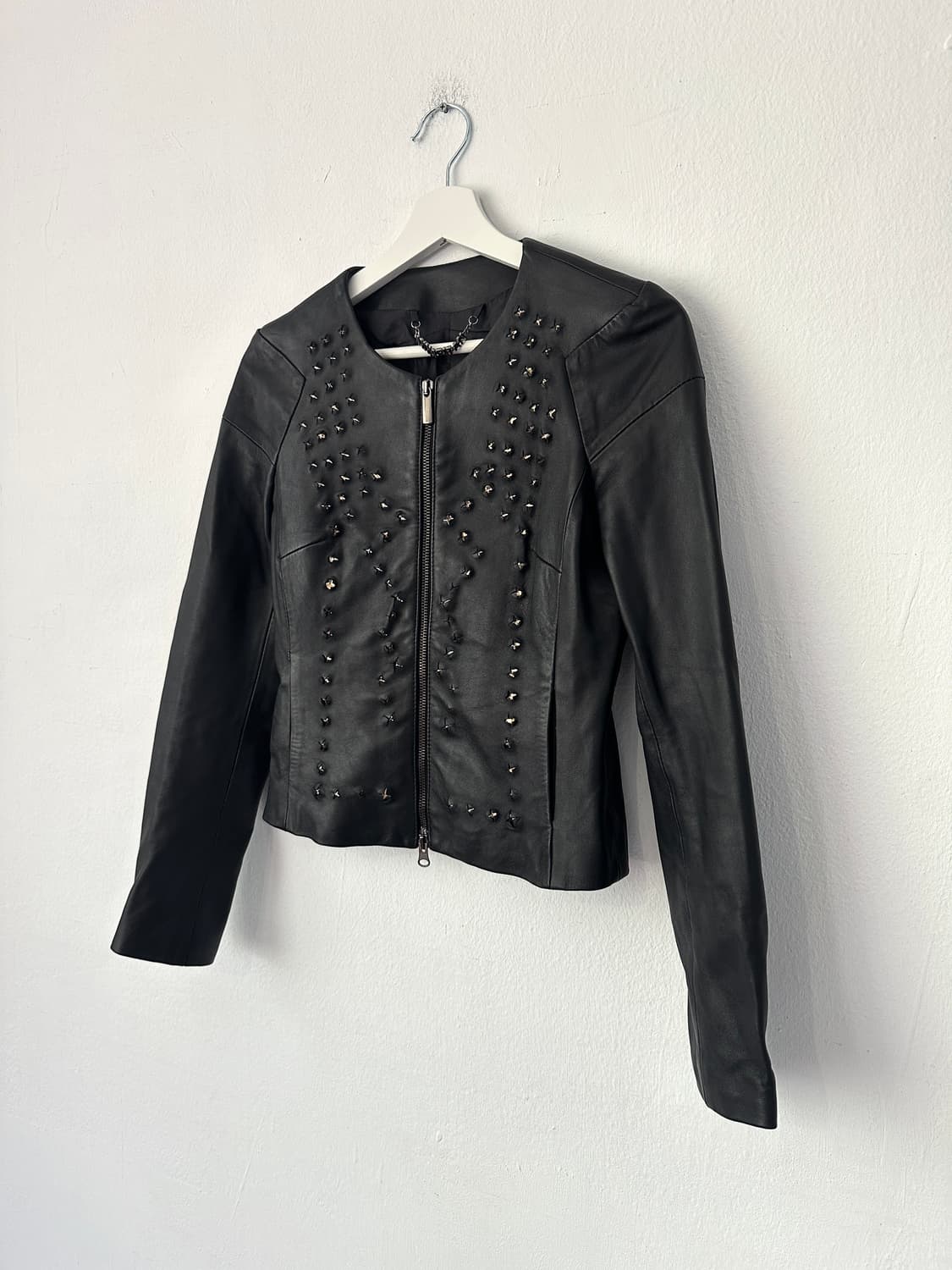 AnnairaN 2000s 불렛 스터드 램스킨 레더 자켓 상품이미지1