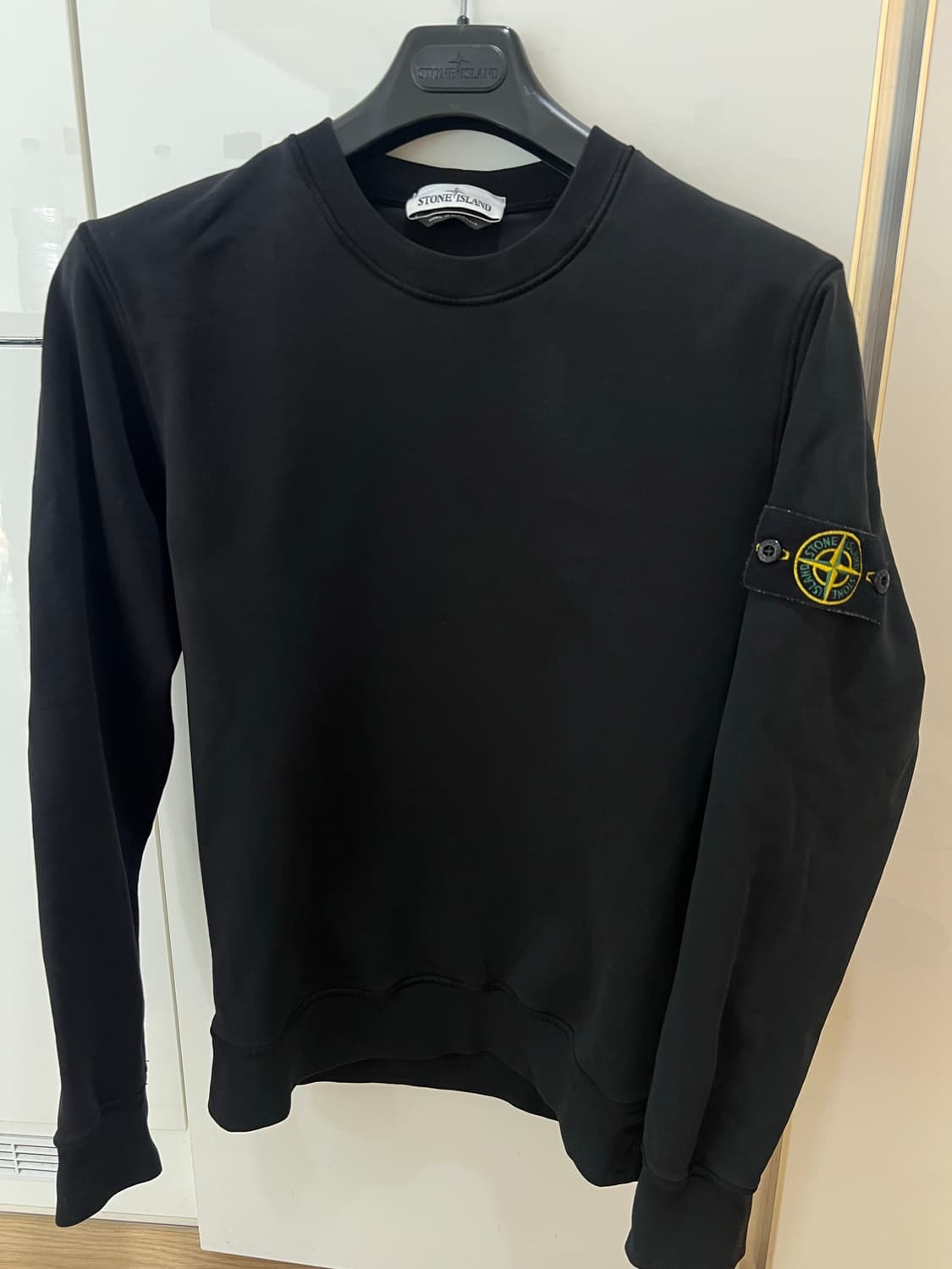 스톤아일랜드 맨투맨 블랙 M (새상품급) 상품이미지1