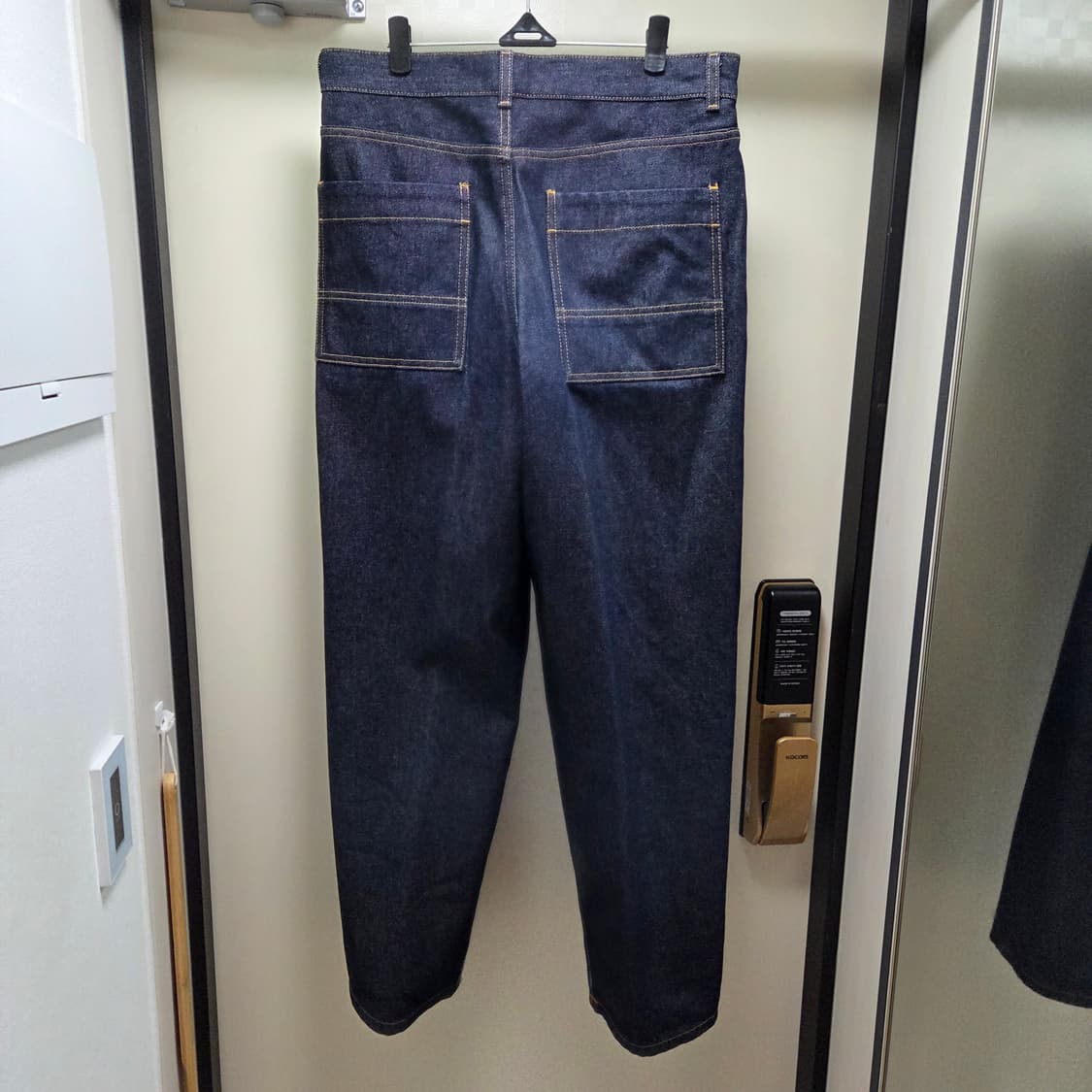COS / 릴랙스드 와이드 데님 팬츠 / 46 상품이미지5
