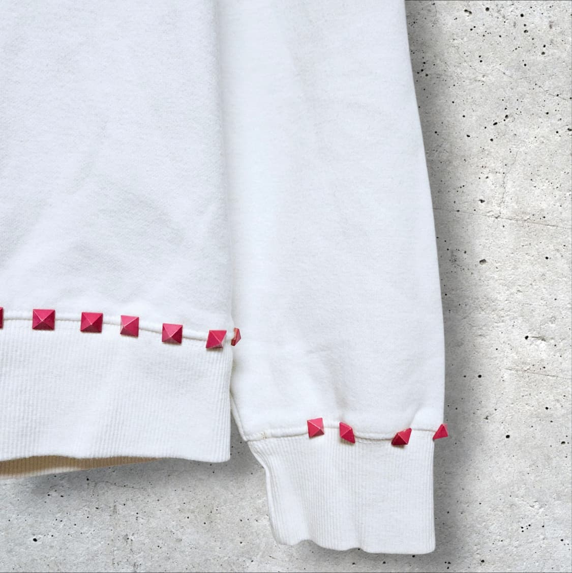 발렌티노 레드스터드 맨투맨 (95/M) 상품이미지5