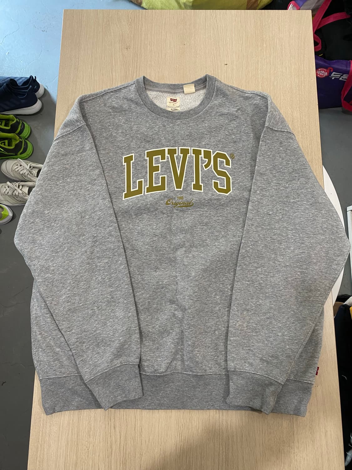 리바이스 그레이 맨투맨 티셔츠 (L) 상품이미지1