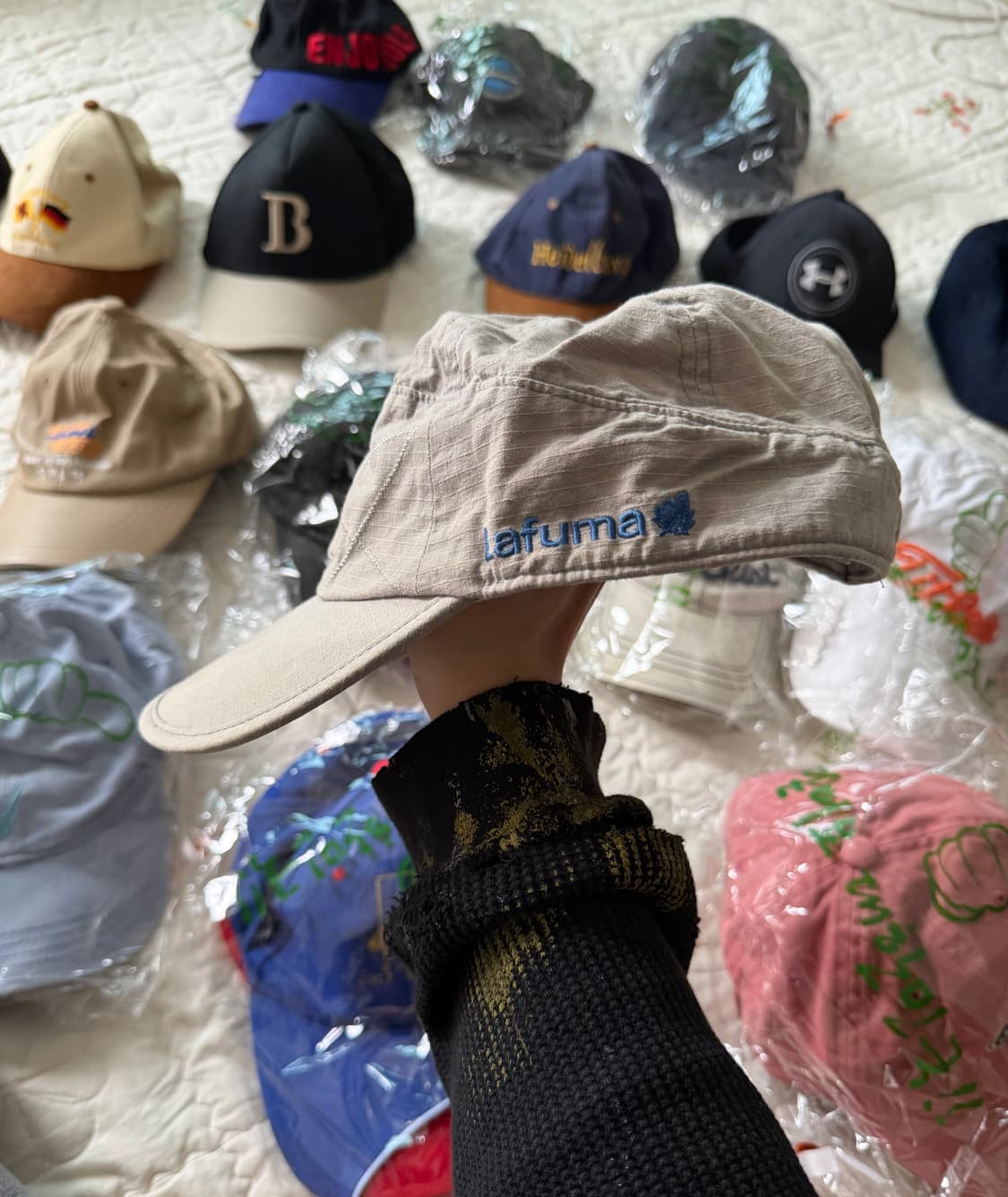 12번) 해외바잉 or 국내매장구매 모자들 볼캡, 헌팅캡, 이어플랩캡 등 상품이미지1