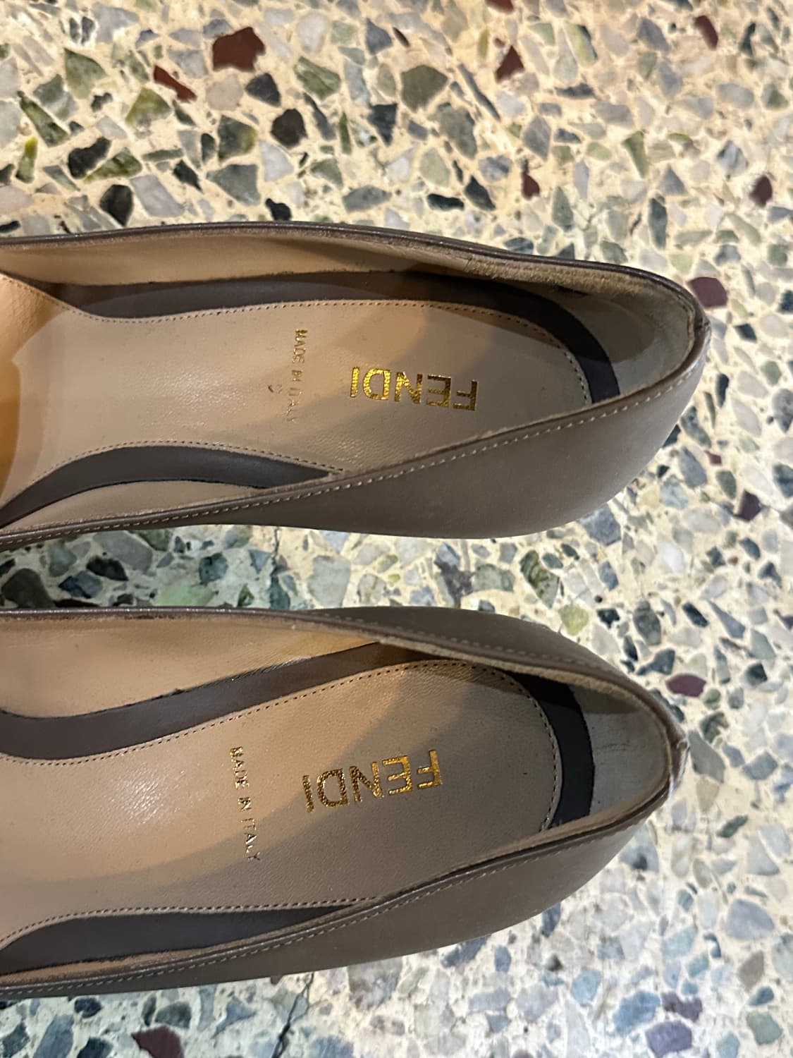 정품 / 펜디 펌프스 여성 구두 상품이미지2