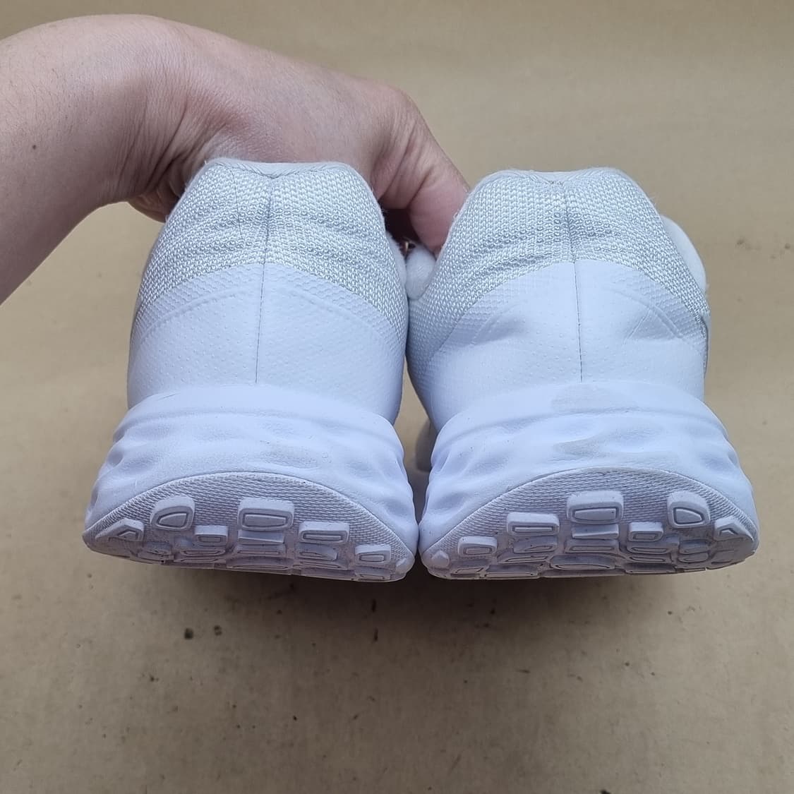 나이키 레볼루션6 남성 운동화 275 상품이미지4