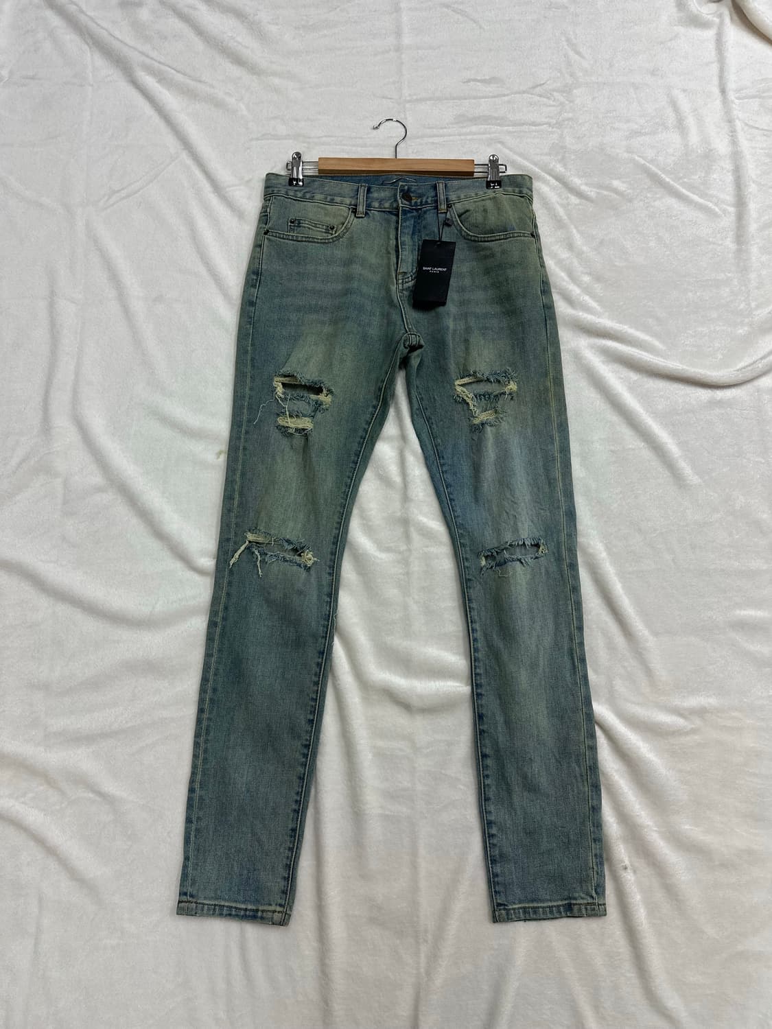 (30)생로랑 15AW 디스트로이드 워싱 데님 팬츠 상품이미지1