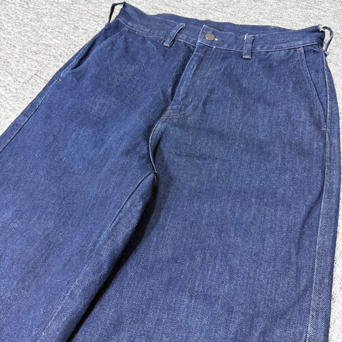 유니클로 와이드 테이퍼드 팬츠 | 상태 좋음 상품이미지4