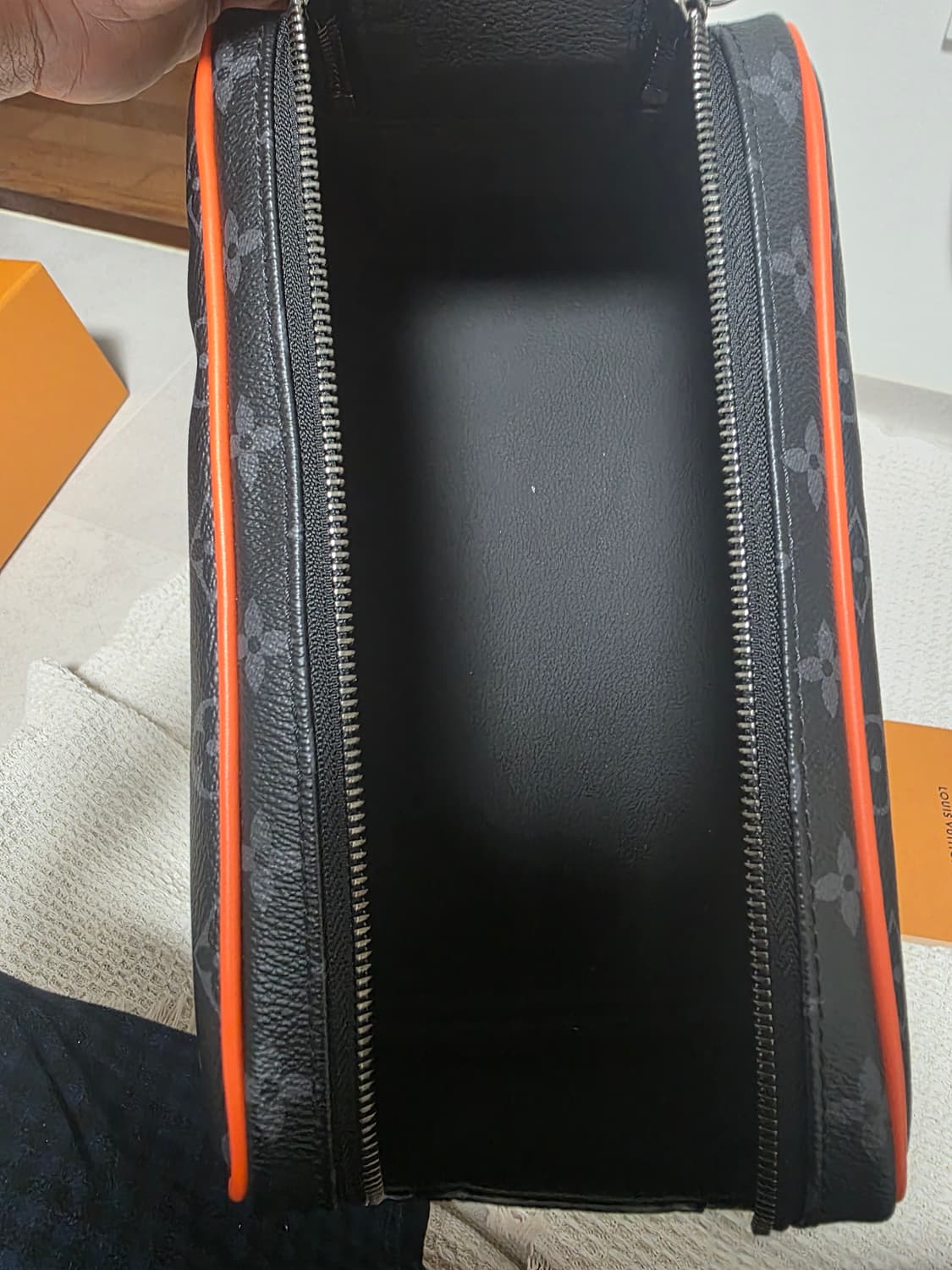 루이비통 돕키트 미사용급입니다. 상품이미지6