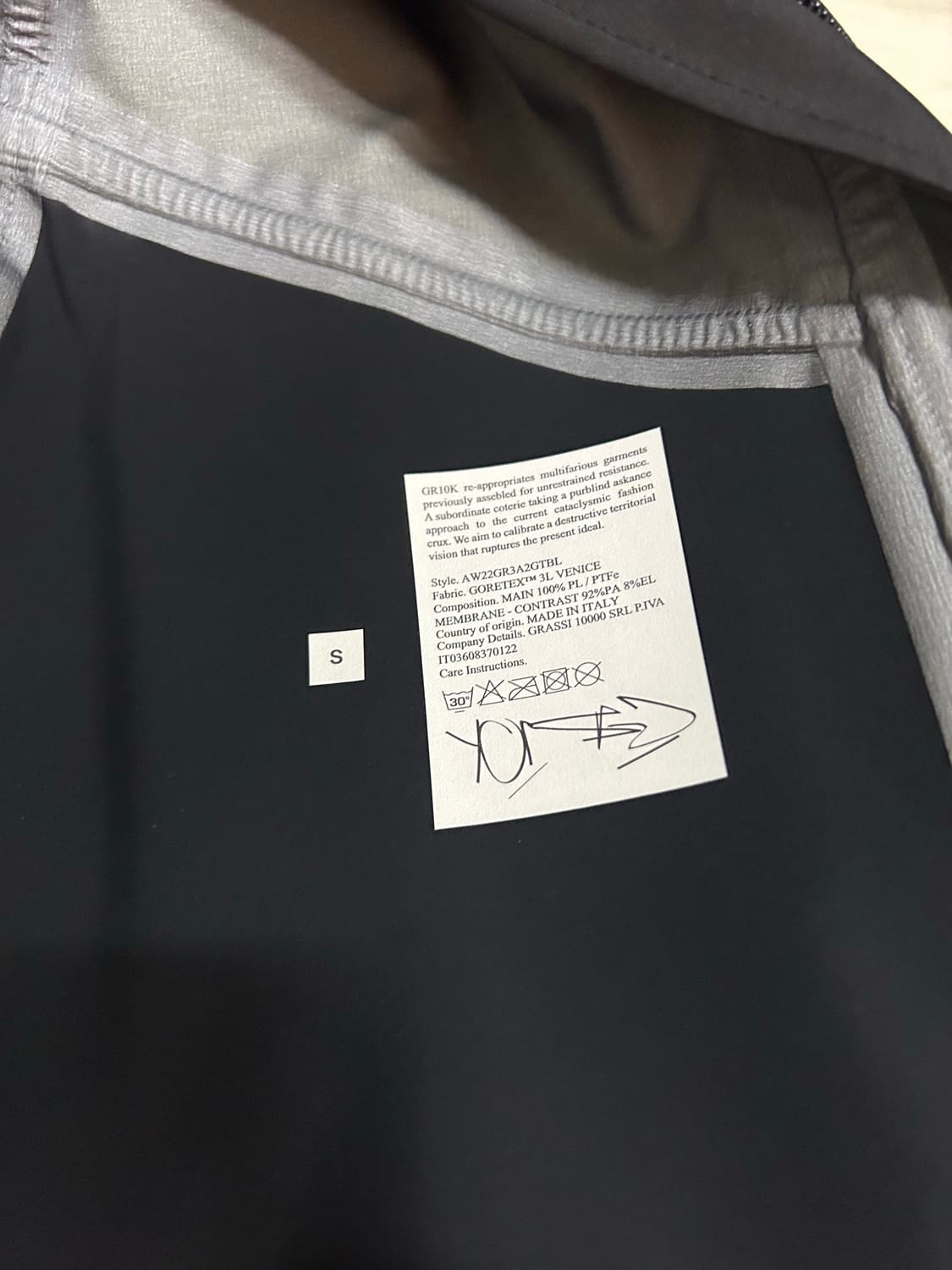 GR10K 스켈레톤 바람막이 S 사이즈 상품이미지2