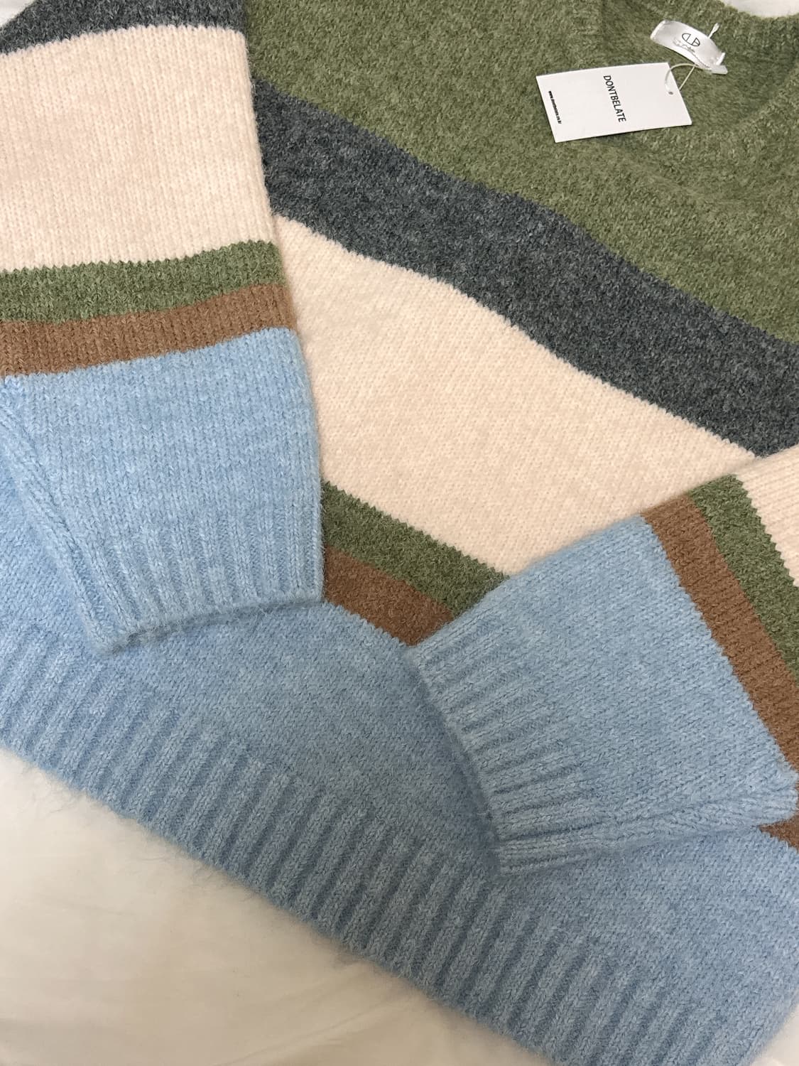 [새 상품] 돈비레잇 스트라이프 니트(남녀공용) 상품이미지2