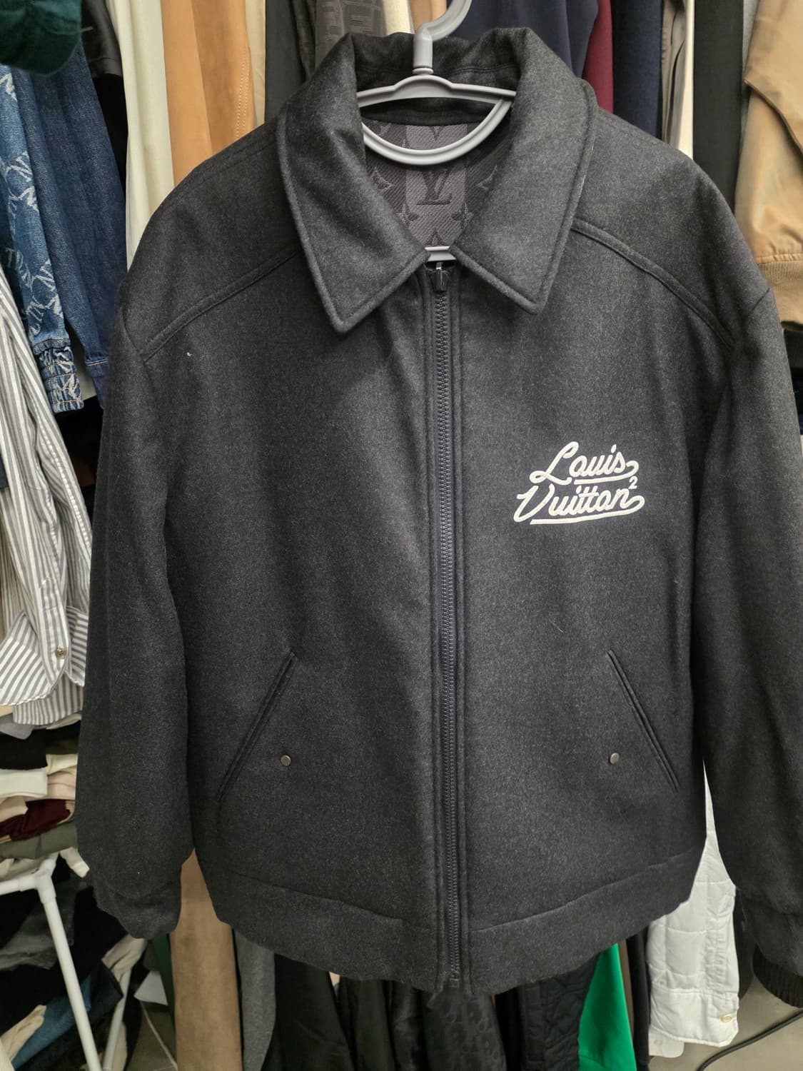 신세계센텀점 루이비통 니고 양면 모노그램 블루종보머 자켓 팔아요 상품이미지5