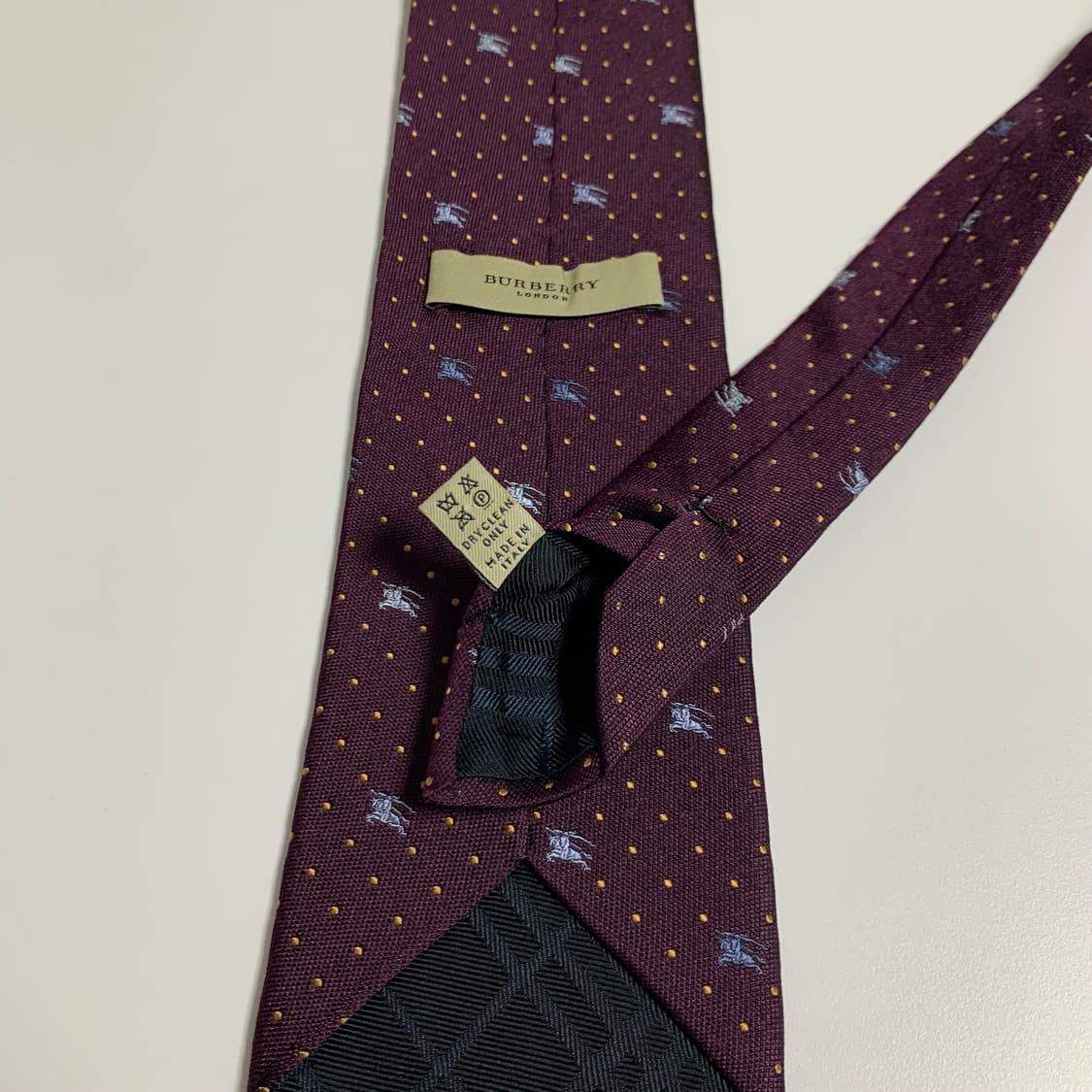 버버리(BURBERRY) 신형라벨 명품 도트넥타이 모노그램 A등급 상품이미지8