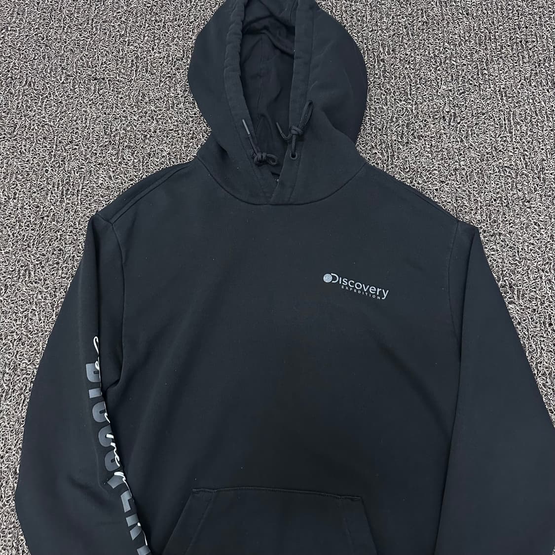 디스커버리 후드티셔츠 블랙 90(S) 상품이미지2