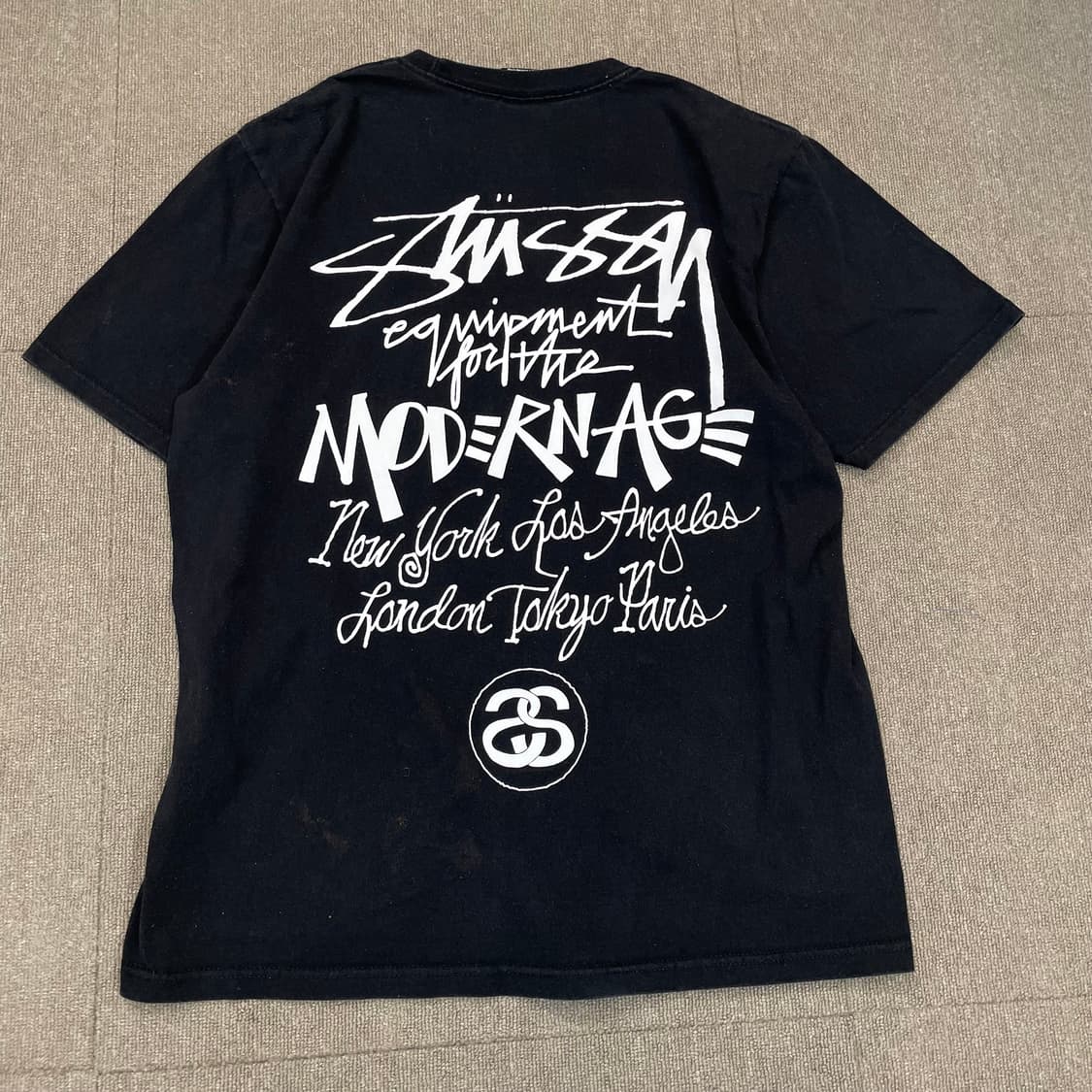 stussy 스투시 모던에이지 백프린트 티셔츠 m 상품이미지1