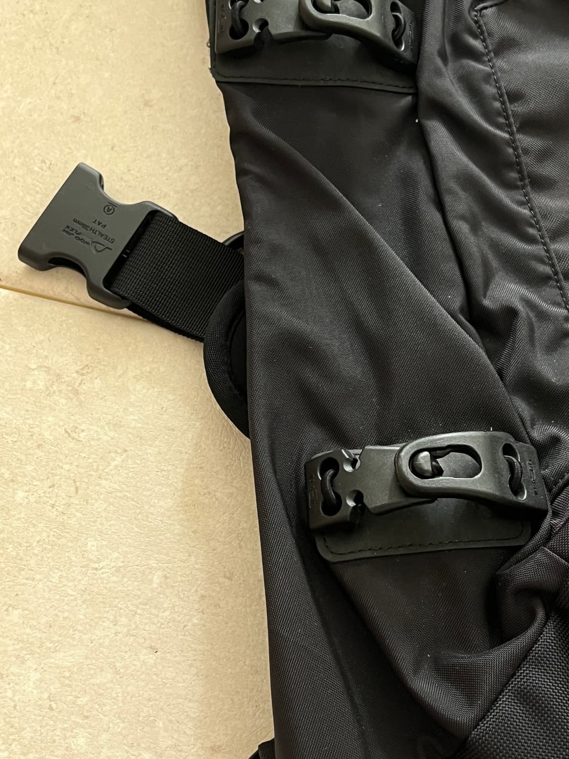 아크테릭스 시스템A 퀴버백 블랙/골드 상품이미지7