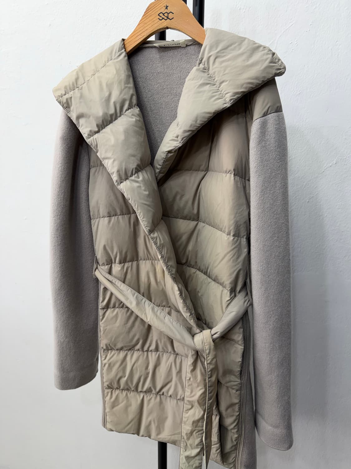 정품) 더캐시미어 한섬 20ss 벨티드 니트 경량패딩 85 상품이미지3