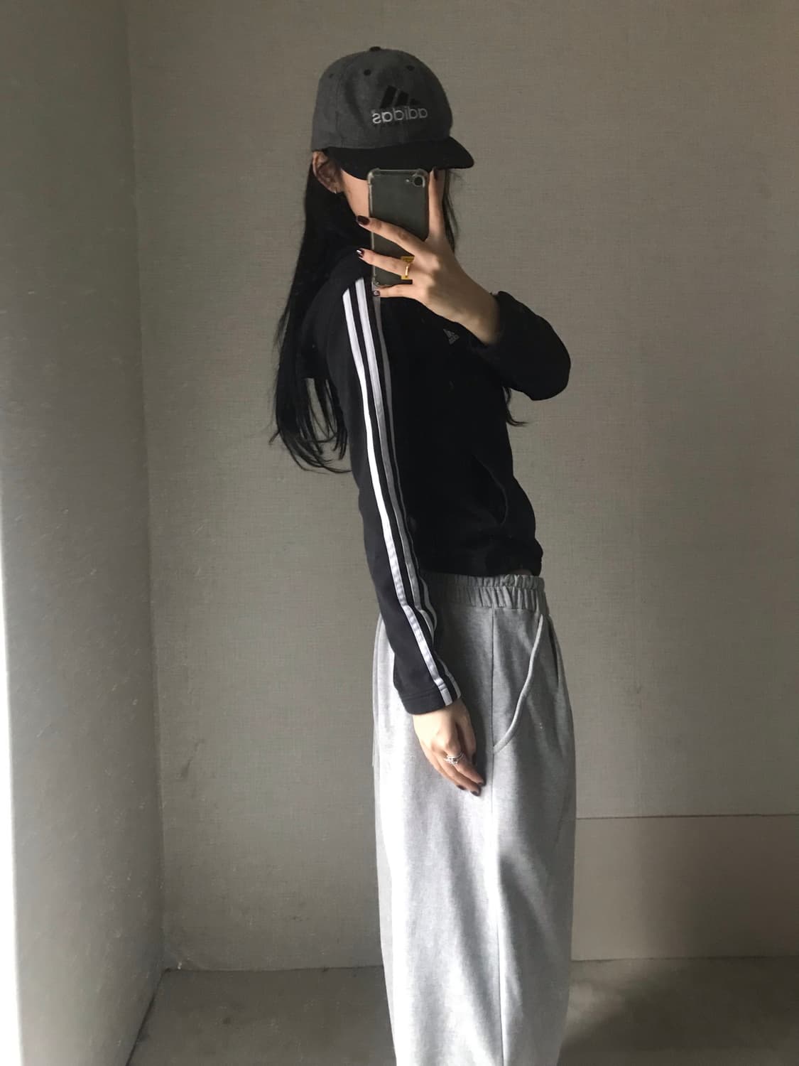 아디다스 블랙 슬림핏 후드집업 상품이미지3