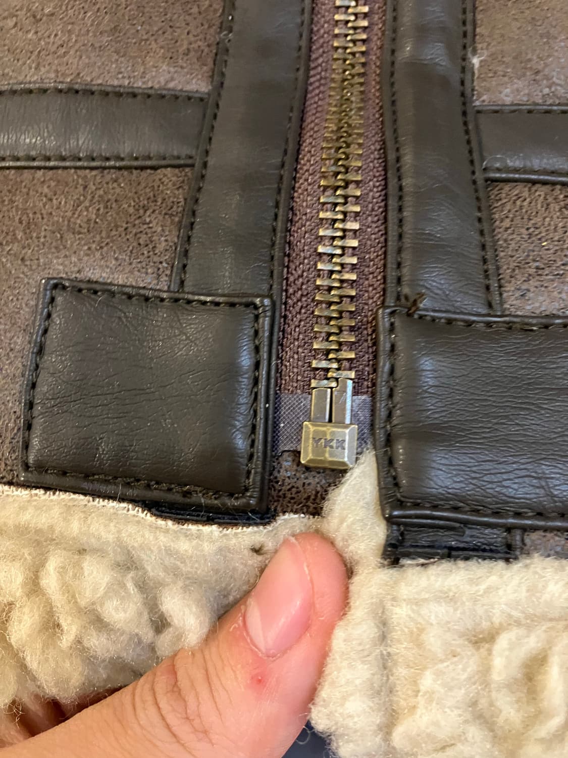 알파인더스트리 B-3 무스탕 자켓 브라운 상품이미지2