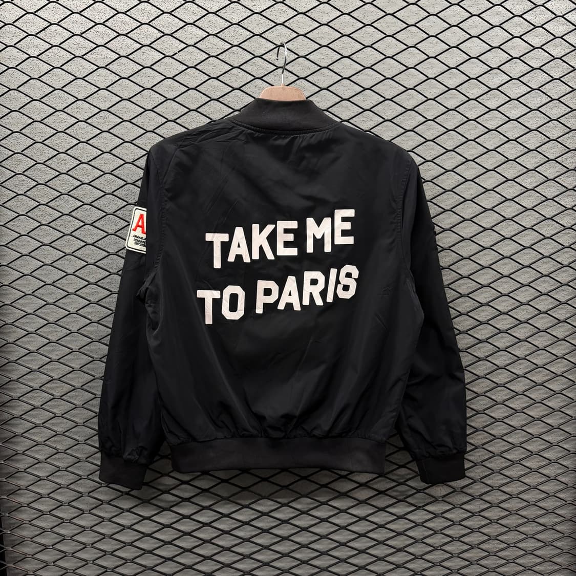 JPN VINTAGE 라이트 커스텀 봄버자켓 올라운드 멀티배지 디테일 상품이미지3