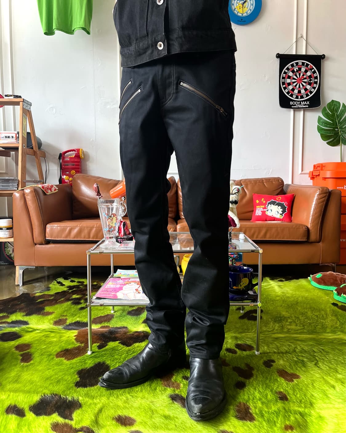 2000s Levis Japan Cinch-Back Black Jeans 상품이미지2